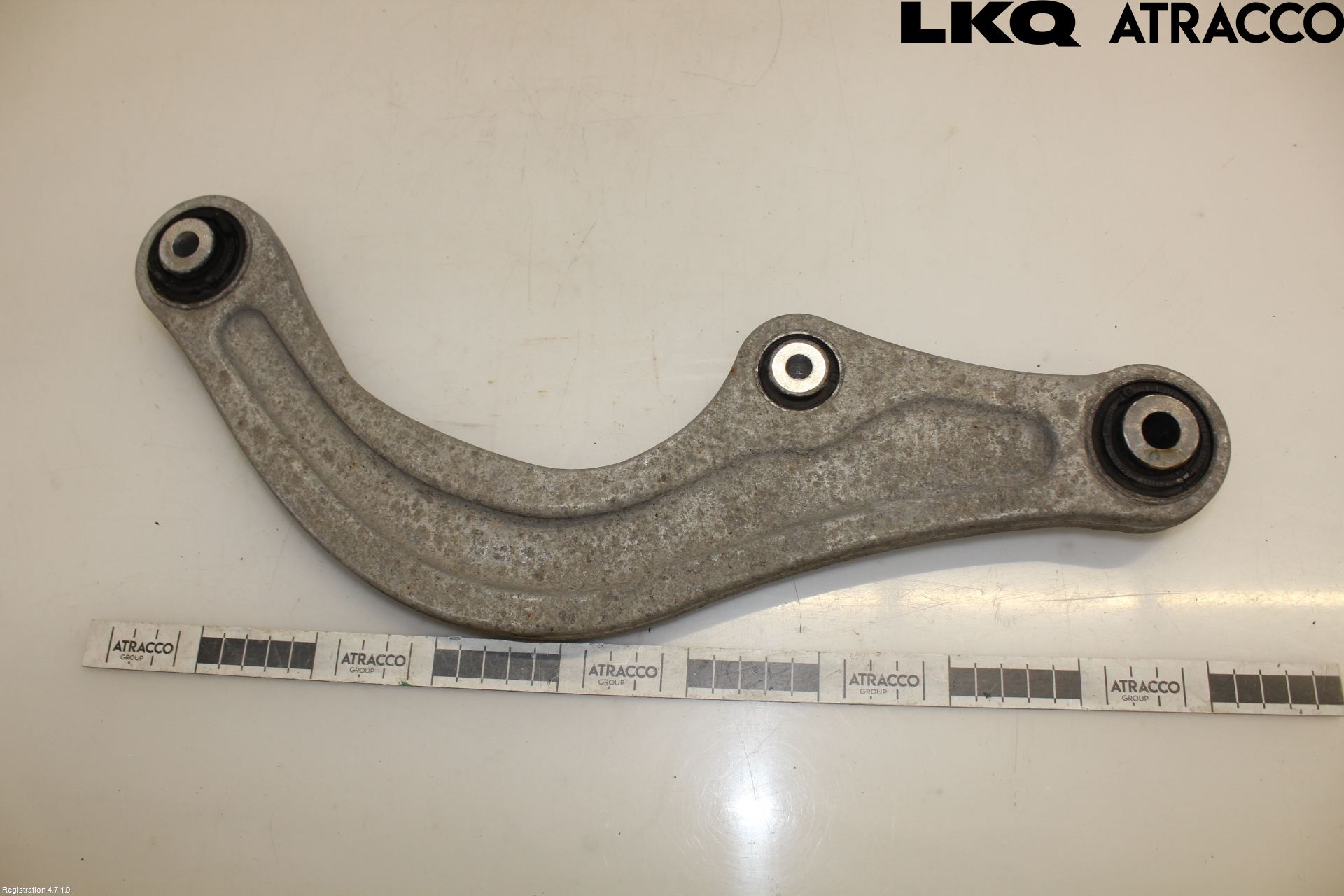 Skoda ENYAQ iV 21- Bärarm Bak Övre Vänster