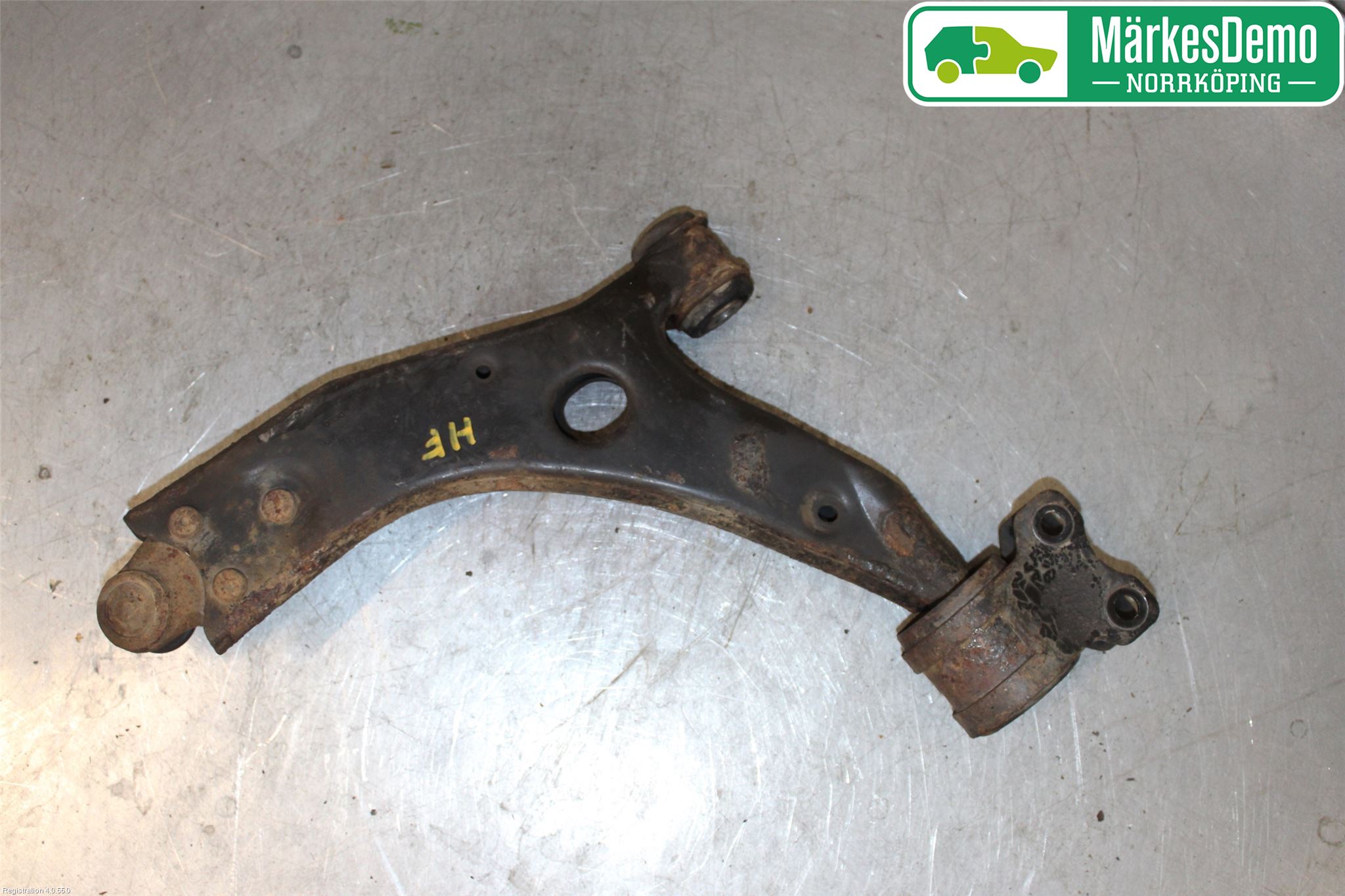 Volvo V50 04-07 Bärarm Fram Undre Hö