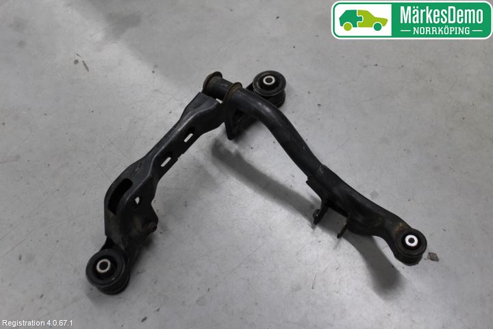 Volkswagen VW TRANSP/CARAVELLE (T6) 16-22 Bakaxelbalk