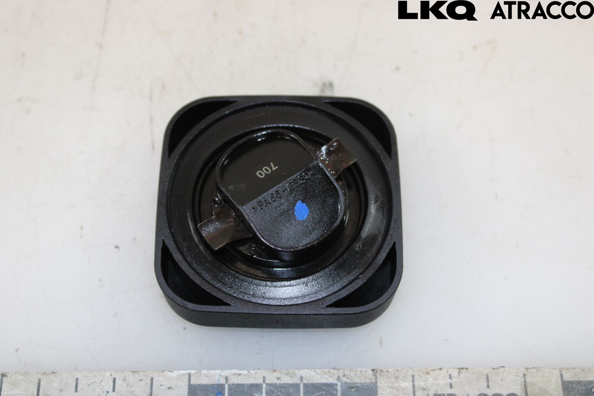 BMW 3 E36      91-00 Olja Påfyllningslock