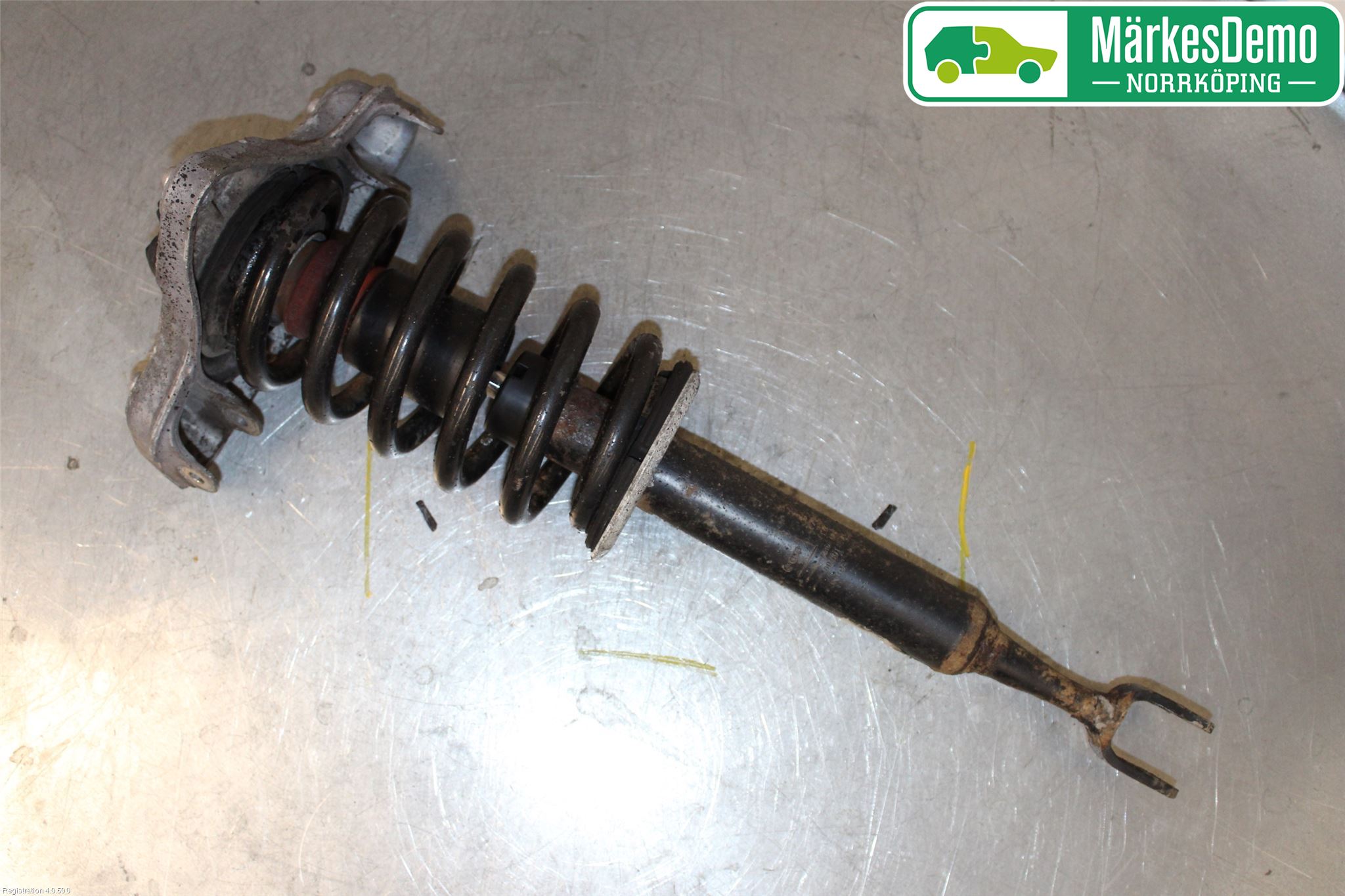 Audi A4/S4 05-07 Fjäderben Fram Höger