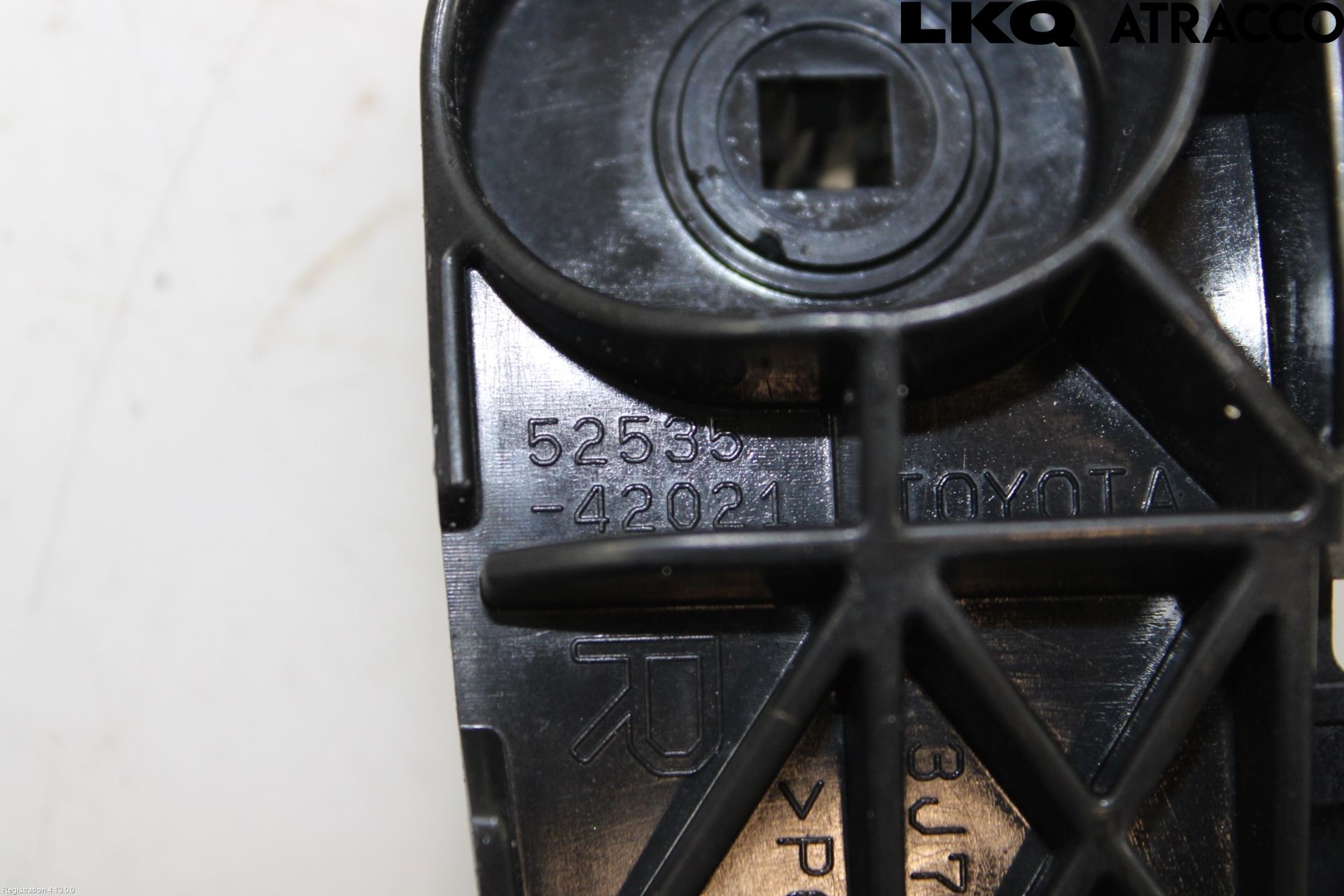 Toyota RAV 4 06-12 Stötfångarfäste Fram Hö