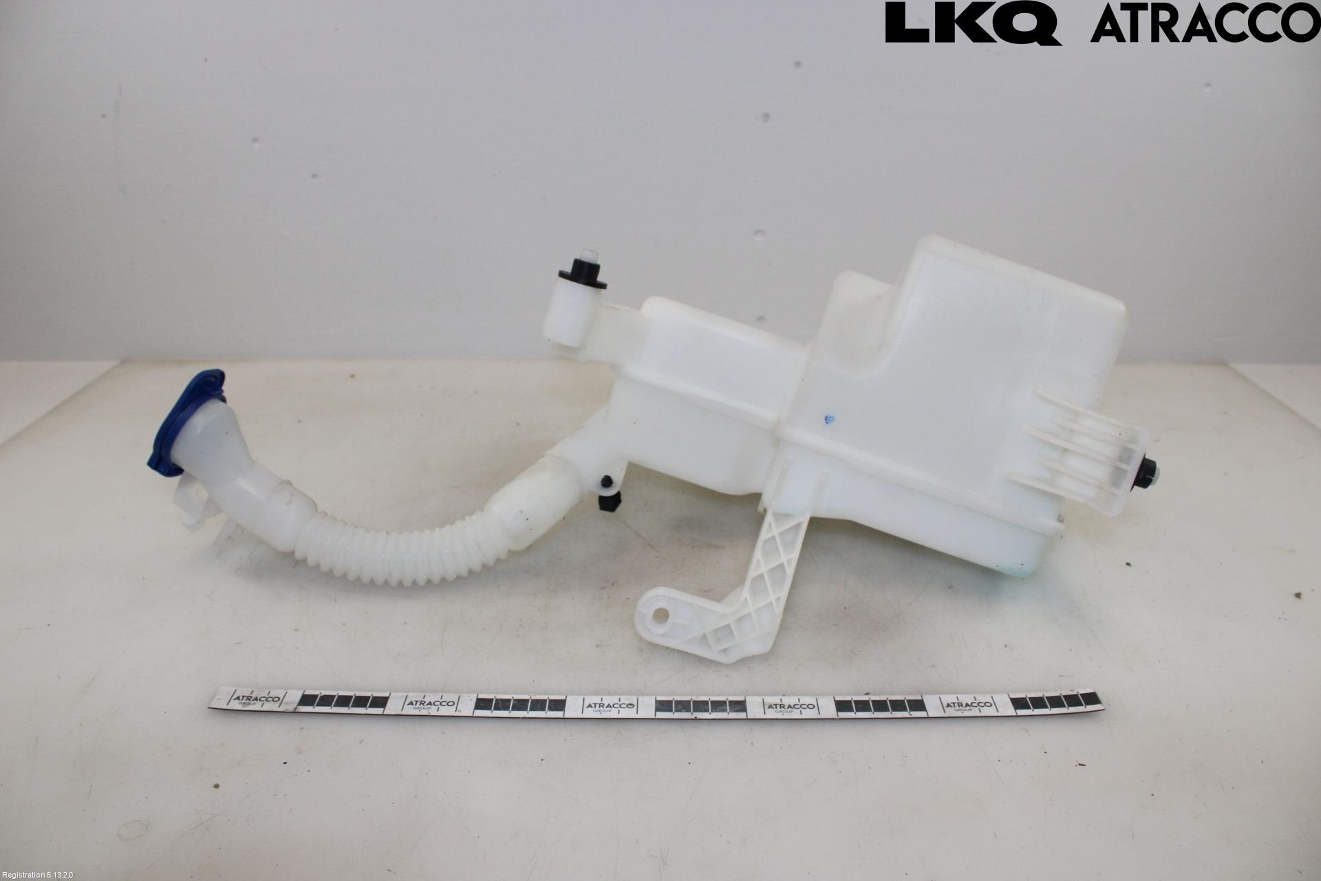 Mercedes-Benz MB EQA (H243) 21- Spolartank Vindruta
