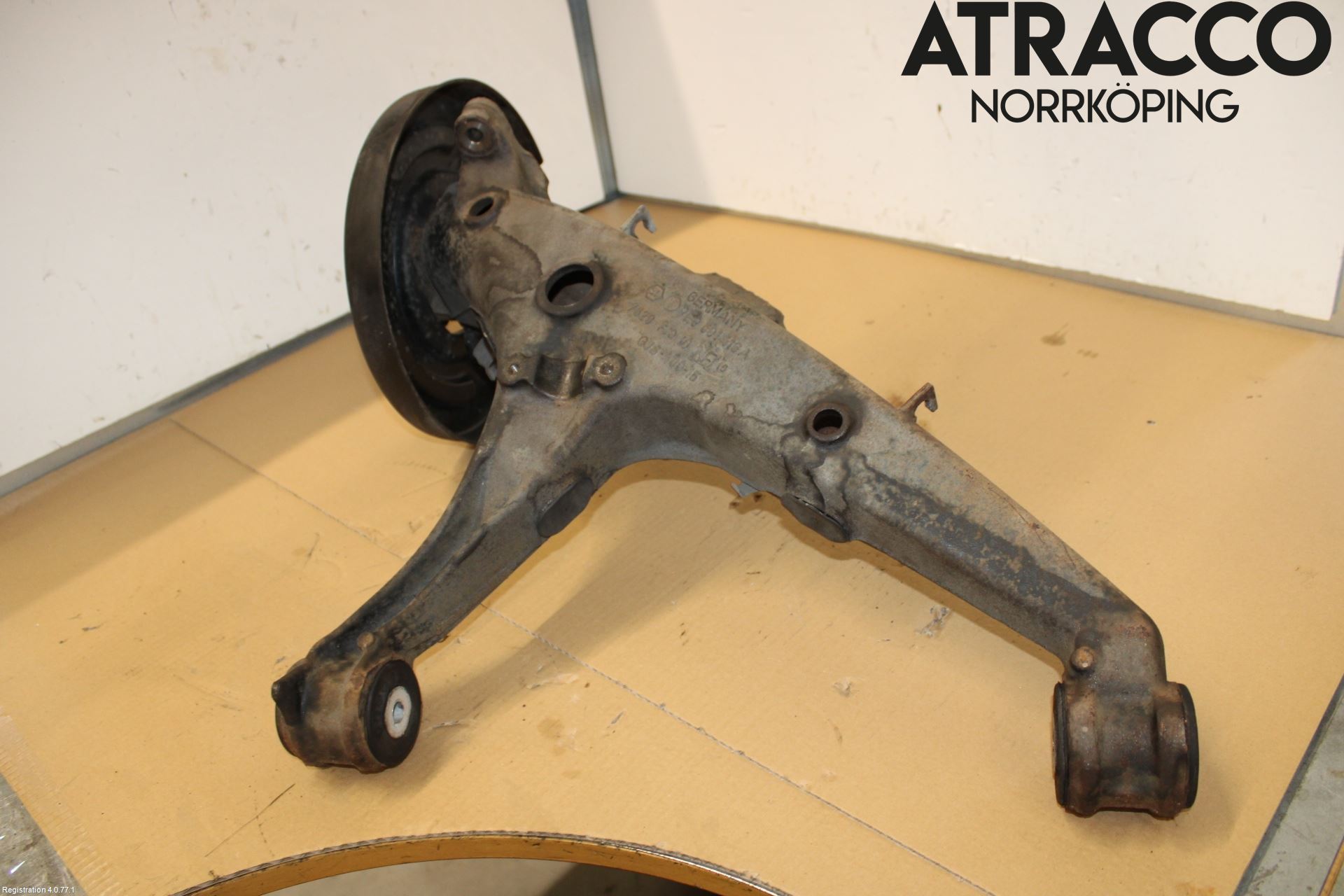 Volkswagen VW TRANSP/CARAVELLE (T6) 16-22 Bärarm Bak Vänster