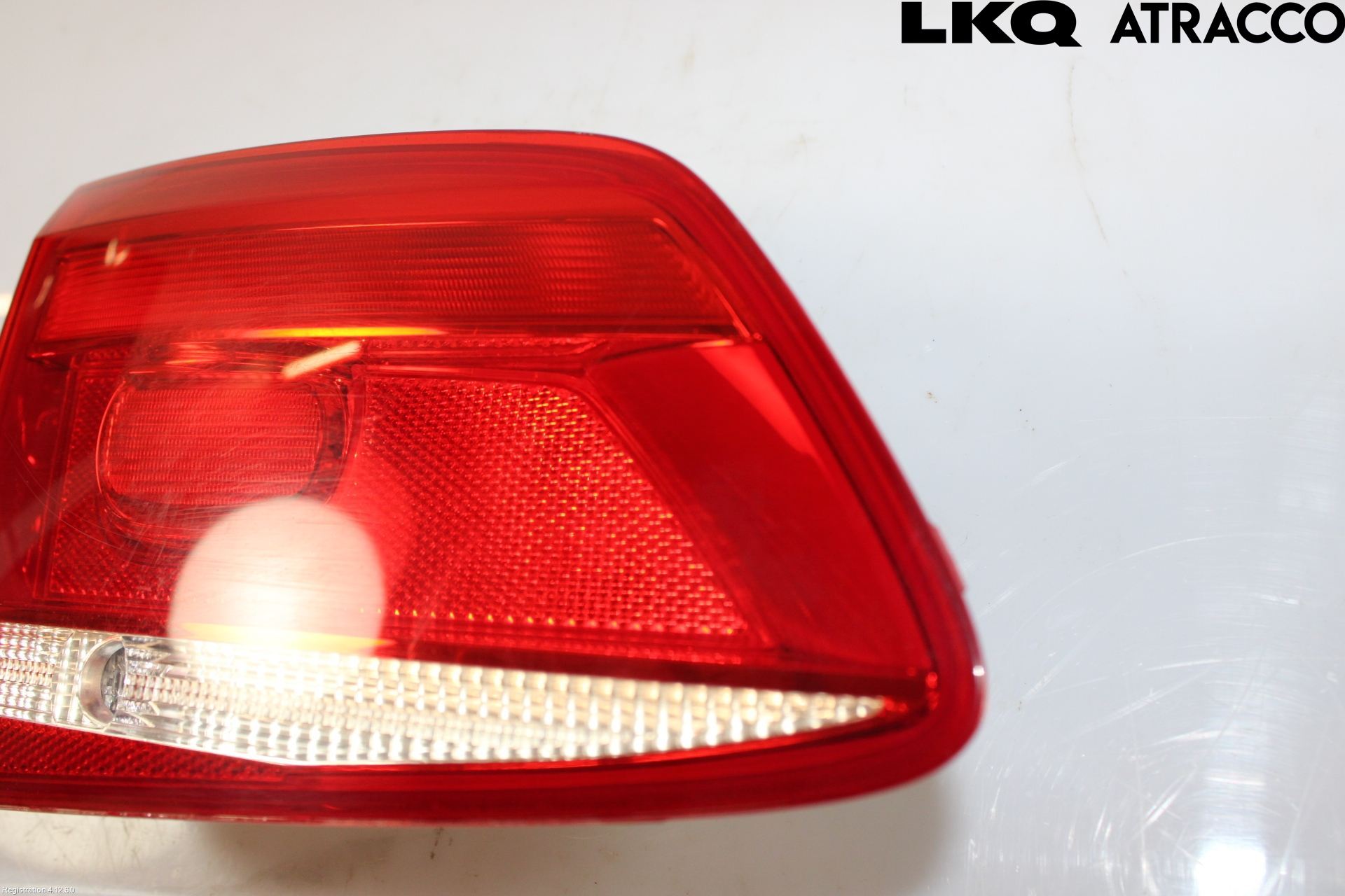 Volkswagen VW PASSAT 11-14 Bakljus Lucka Vä