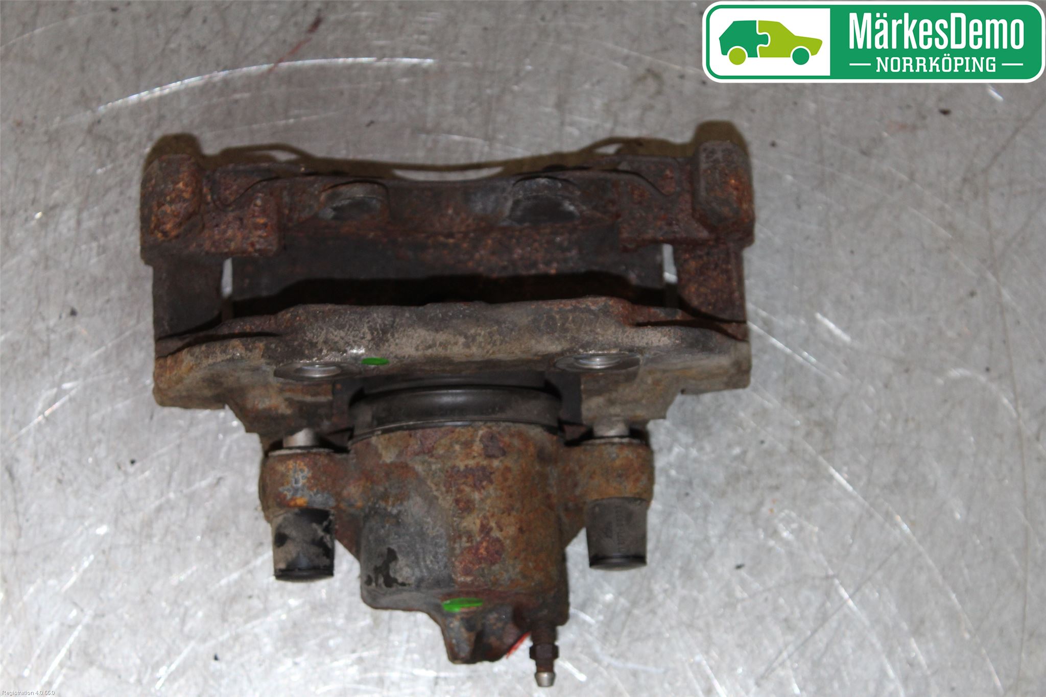 Volvo V40 12-19 Bromsok Fram Vänster