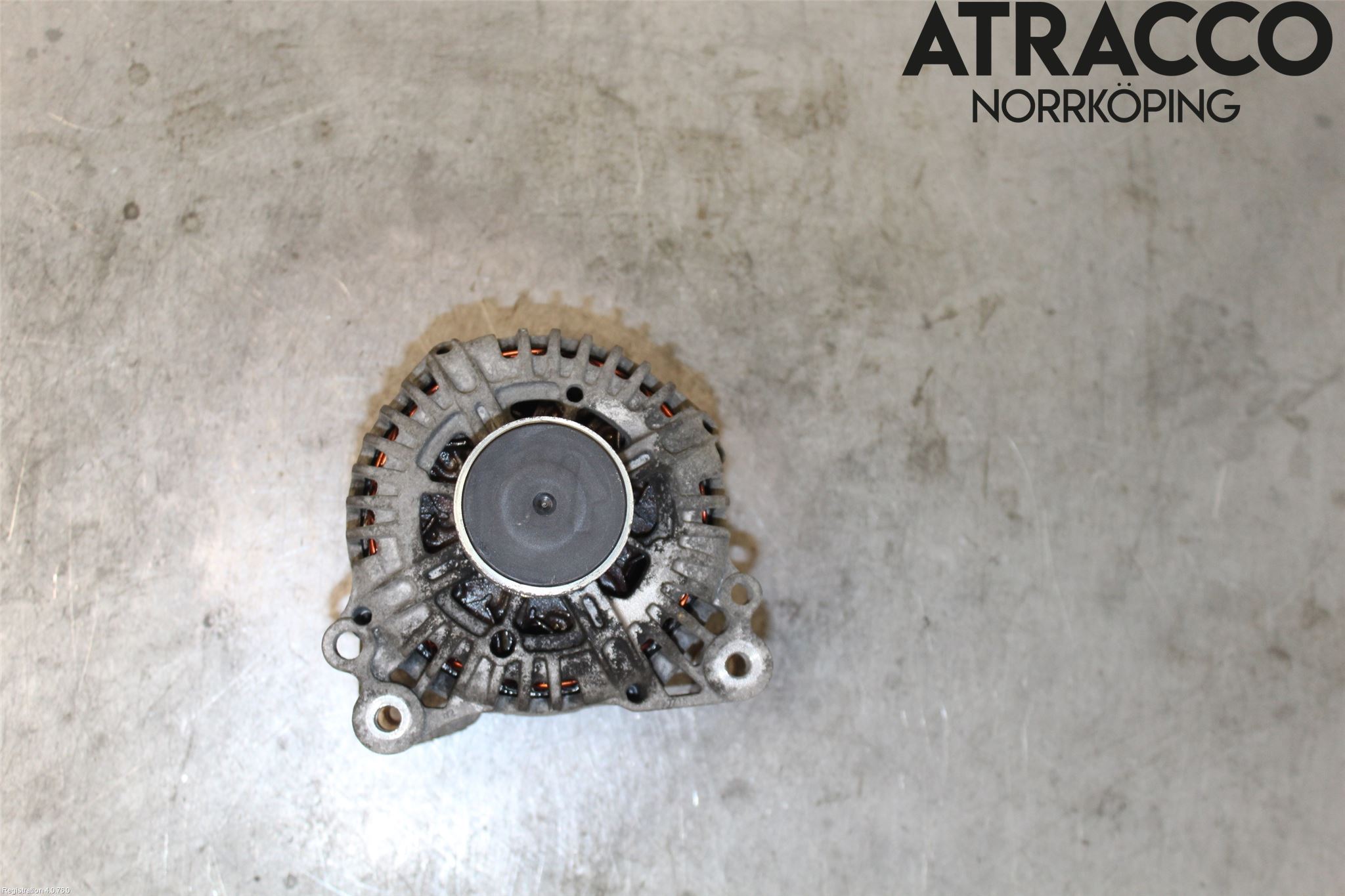 Volkswagen VW CADDY      04-10 Generator