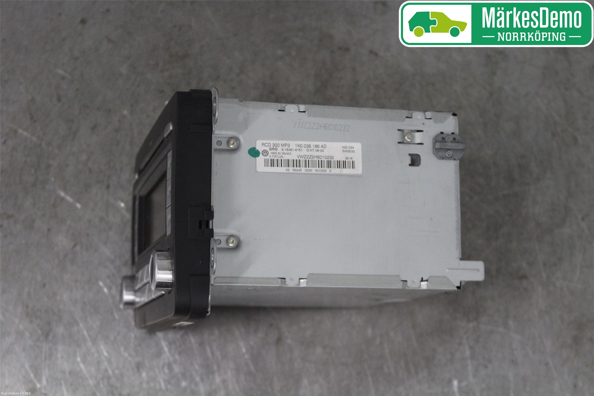 Volkswagen VW CADDY      04-10 Cd Radio - Multimediapanel