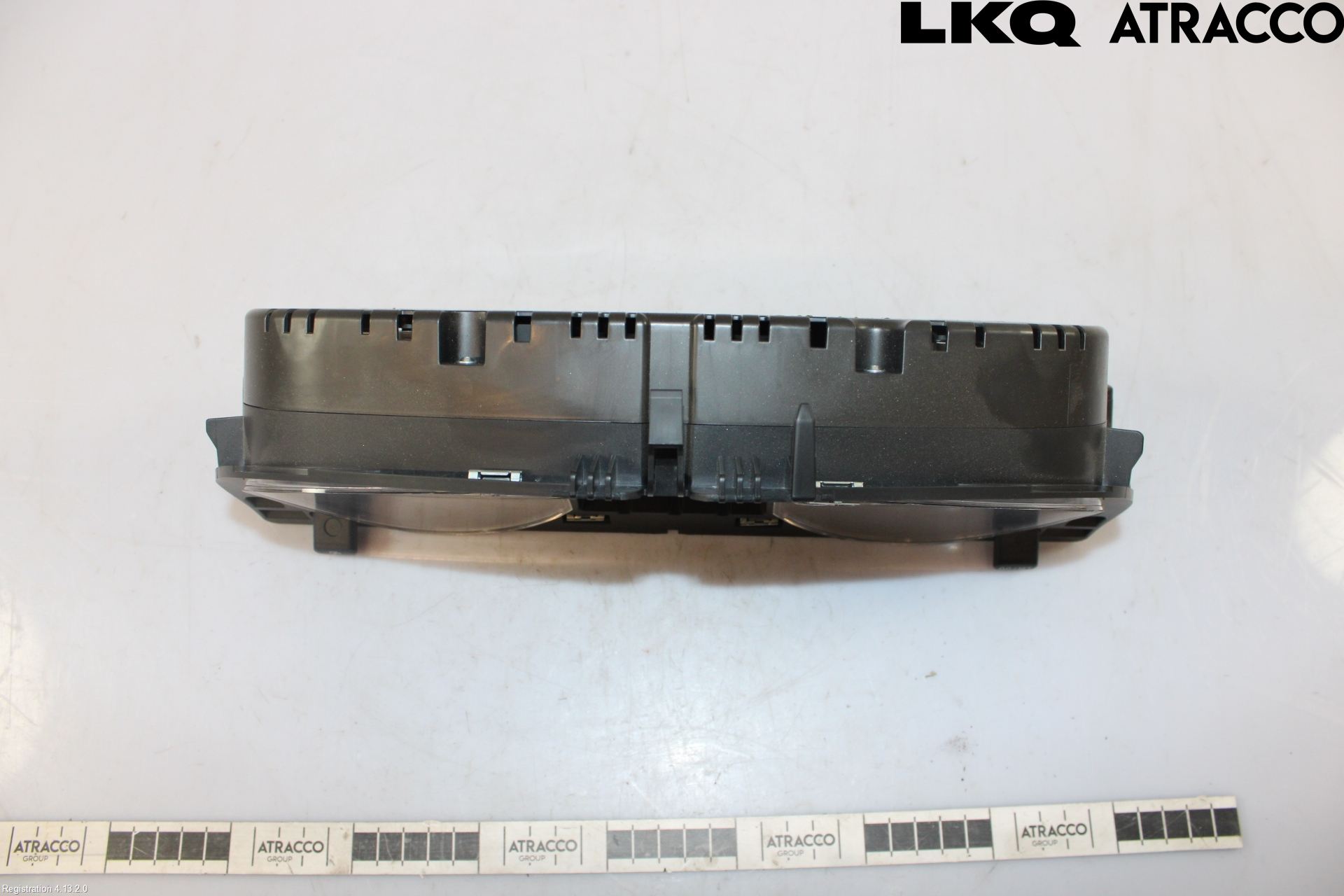 Volkswagen VW PASSAT 11-14 Instrument Komb