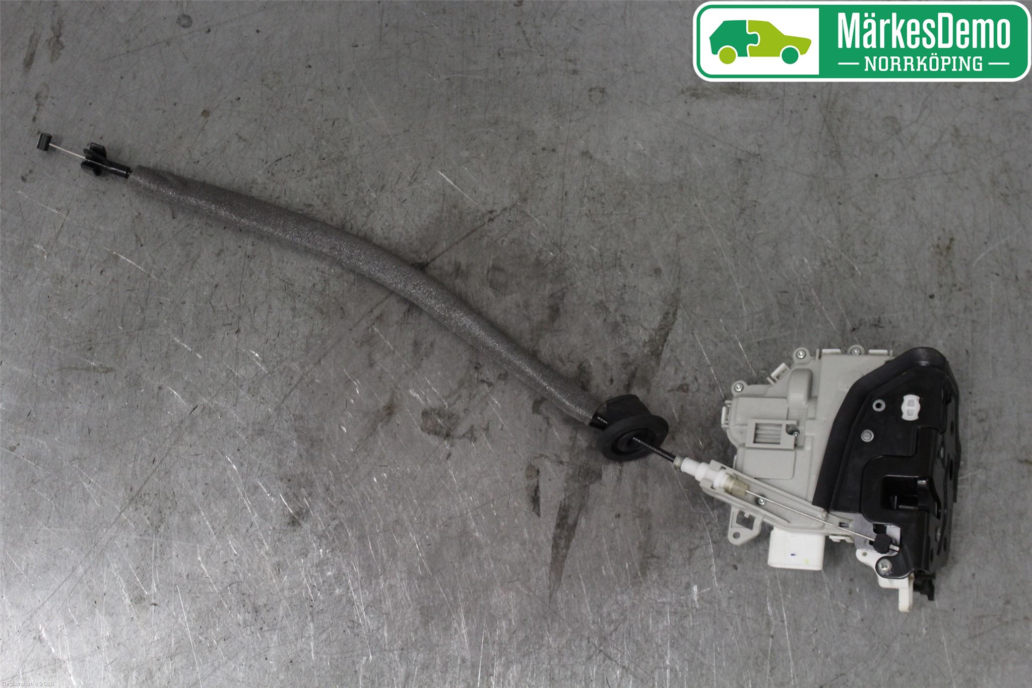 Audi A6 ALLROAD 12-18 Låskista-Dörrlås