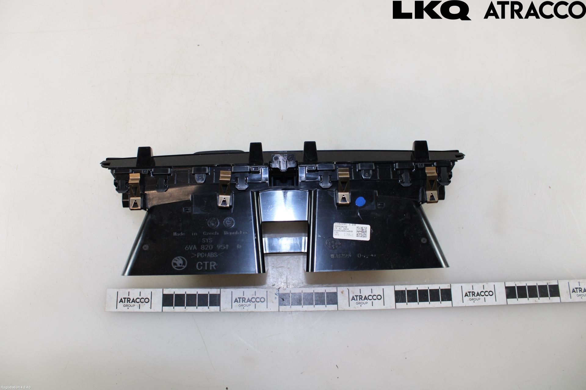 Skoda FABIA 22- Defrosterkanal-Munstycke