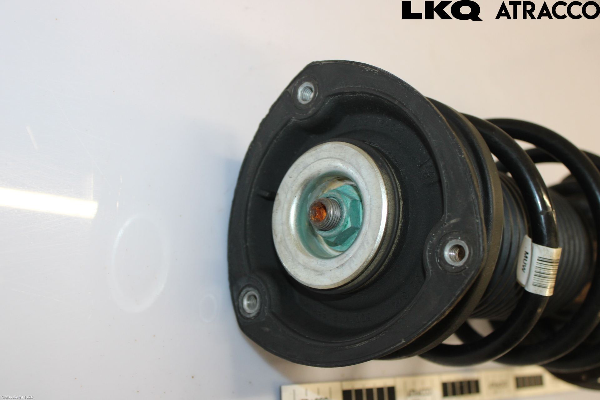 Volkswagen VW PASSAT 15-19 Fjäderben Fram Vänster