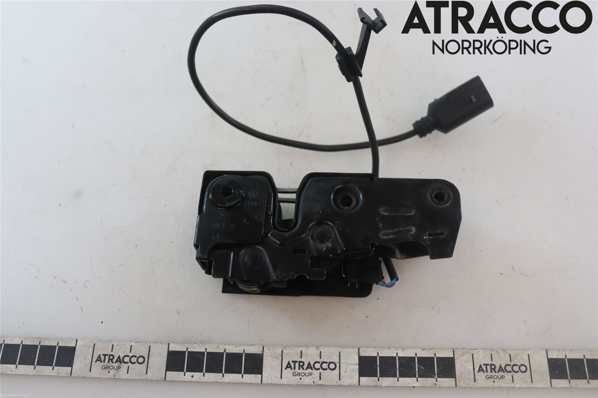 Audi A4/S4 08-11 Huvlås