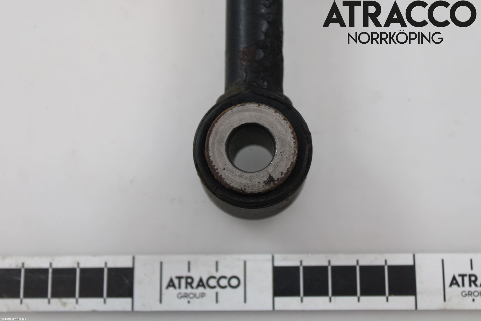 Dacia DUSTER 10-17 Bärarm Bak Höger