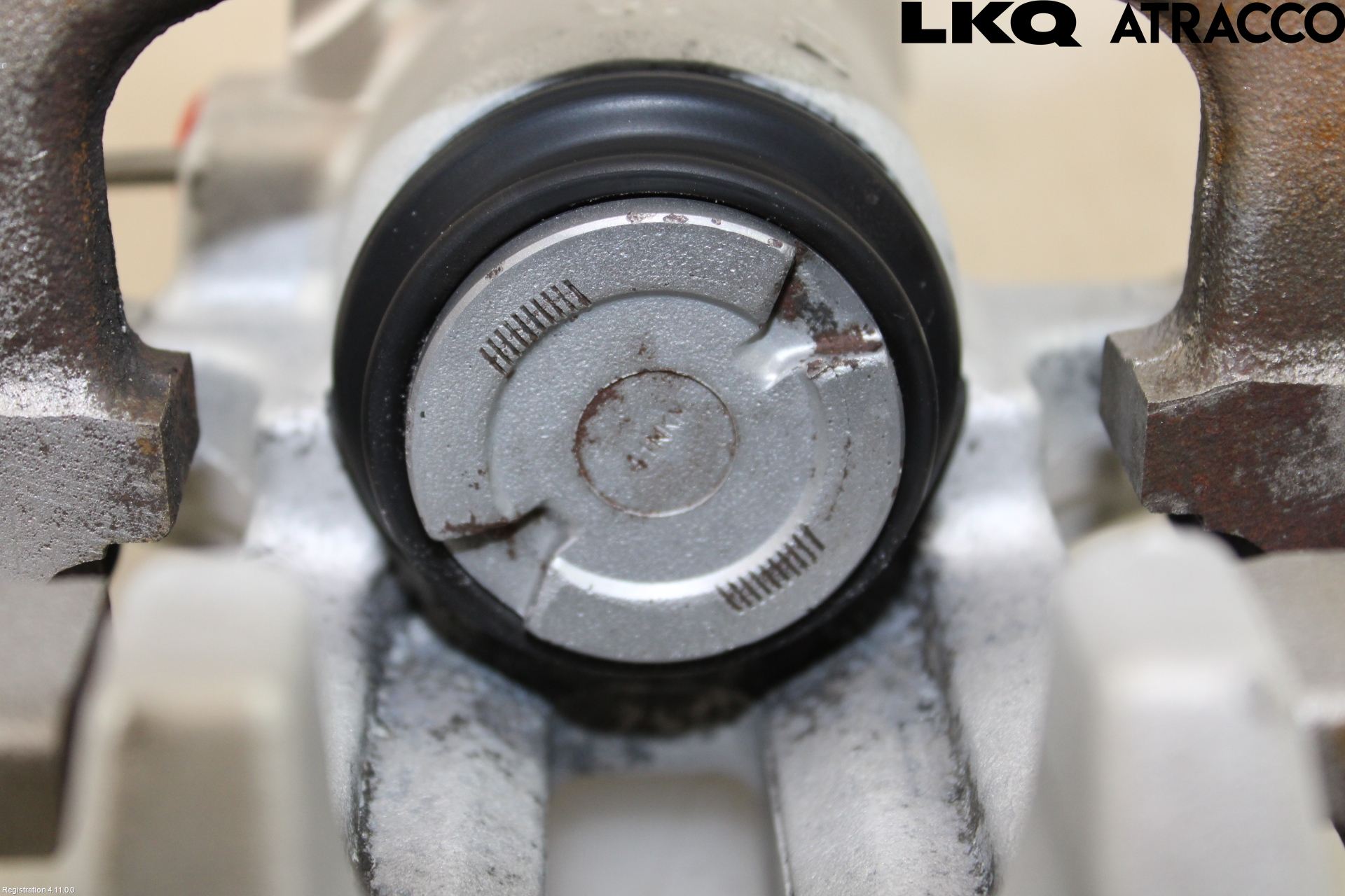 Audi A8/S8 4D 94-02 Bromsok Bak Höger