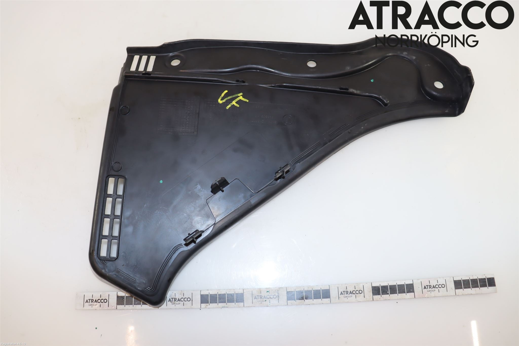 BMW 5 F10/F11/F18 09-17 Torpedplåt-Torpedplast
