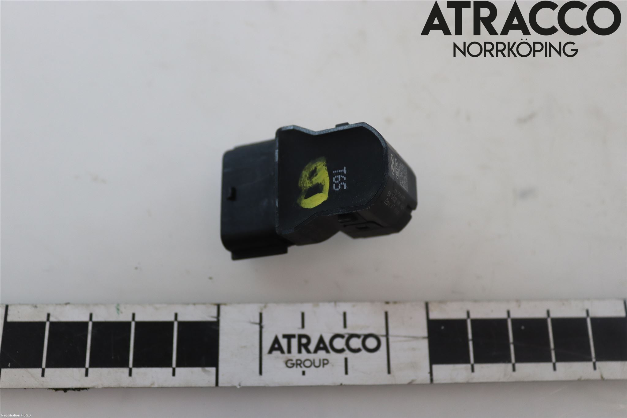 Hyundai i40 16-18 Parkeringshjälp Backsensor