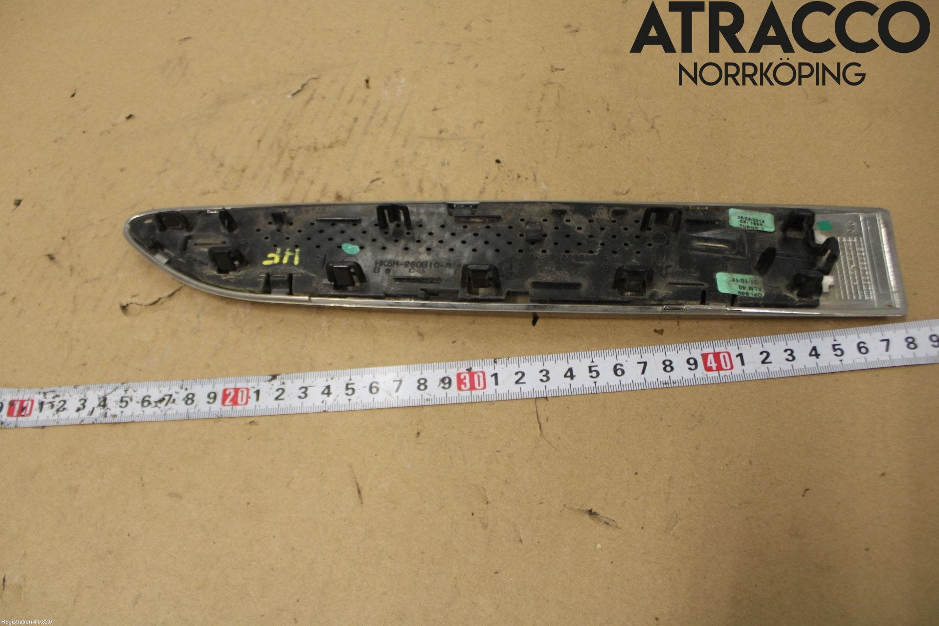 Jaguar F-PACE List Framskärm Hö