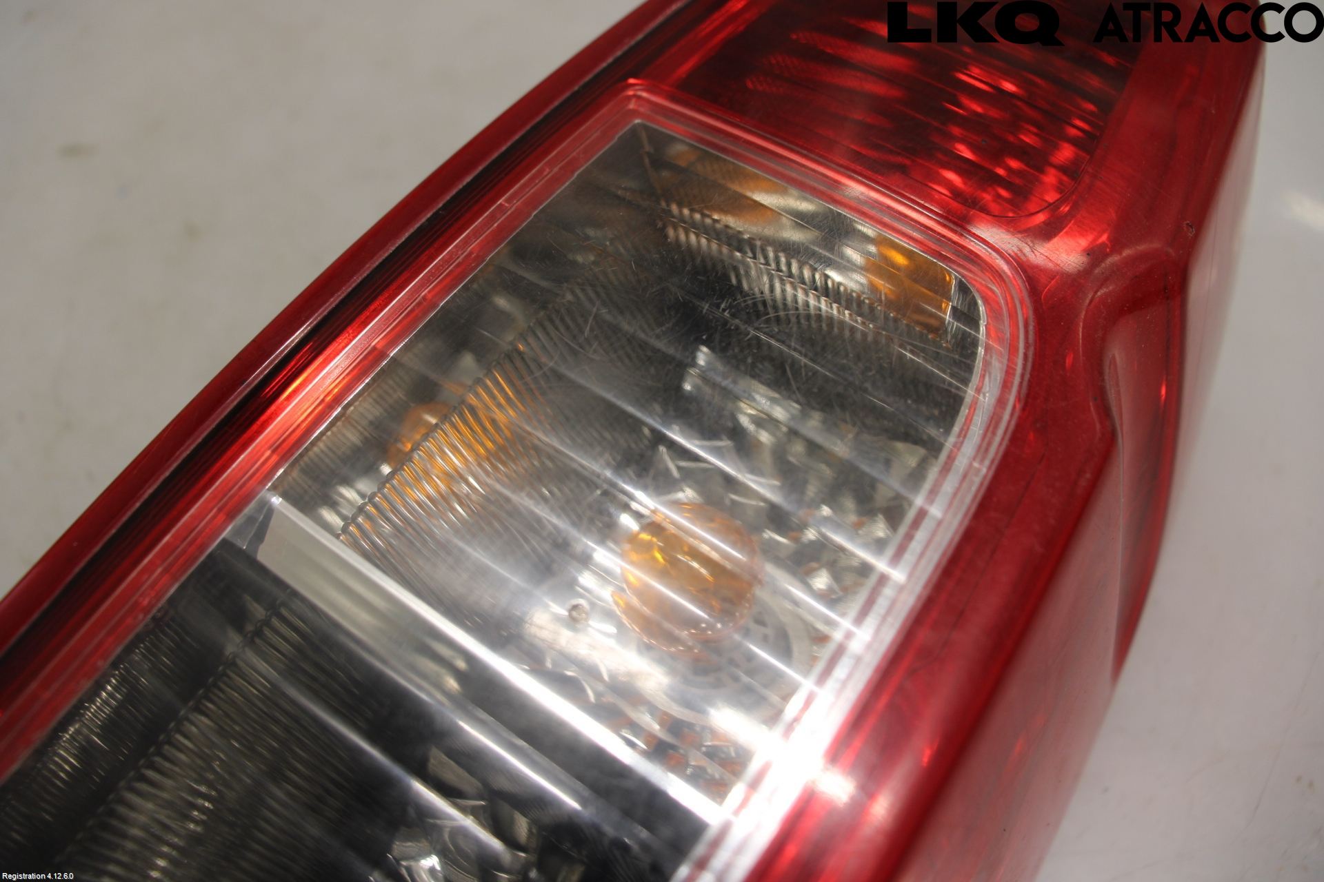 Nissan NAVARA 05-16 Bakljus Höger