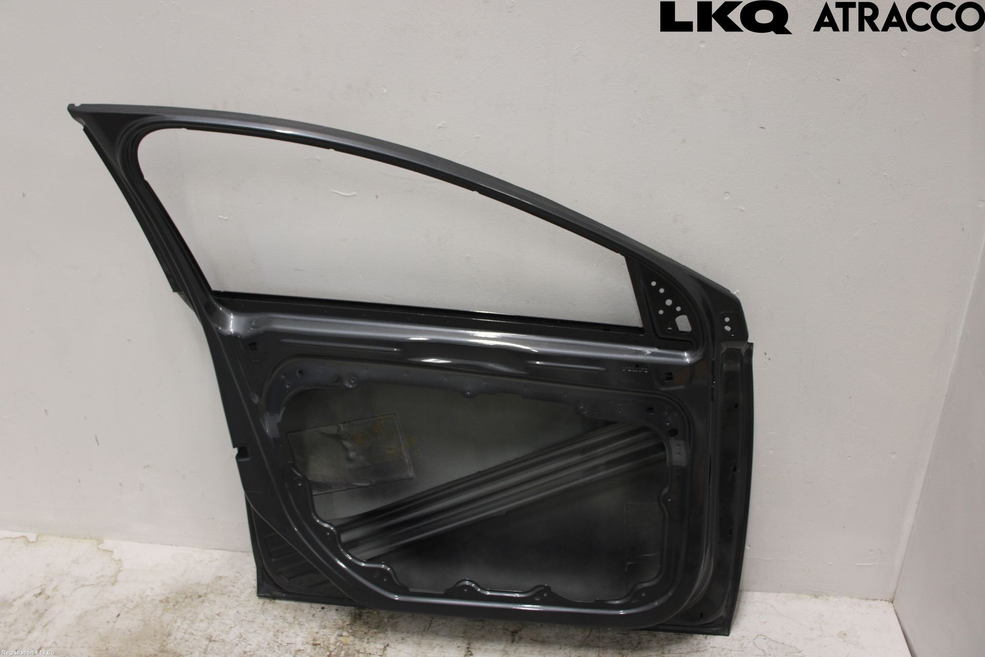 Volvo V40 12-19 Dörr Fram Vänster