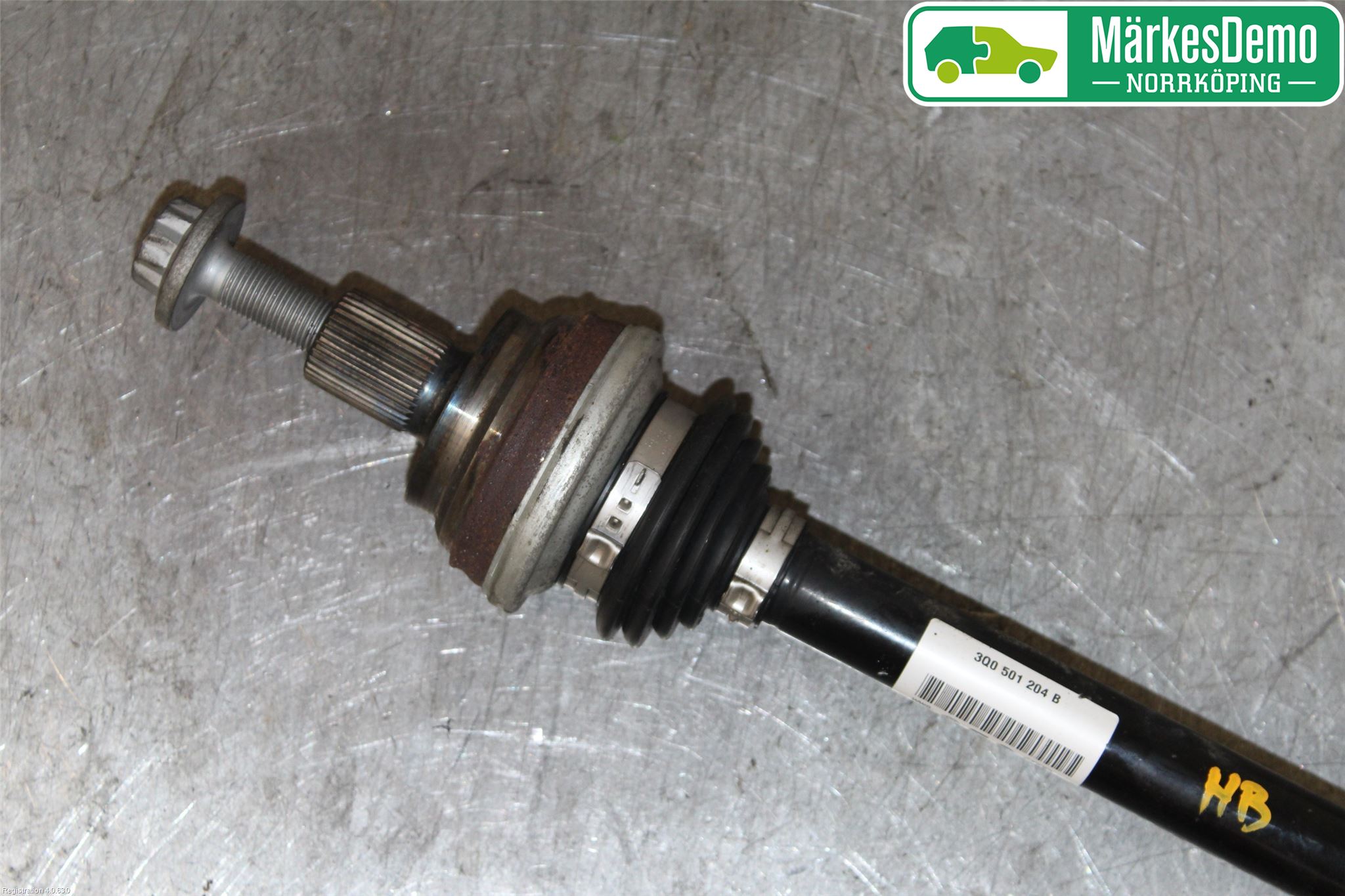 Volkswagen VW TIGUAN 16-24 Drivaxel Bak Höger