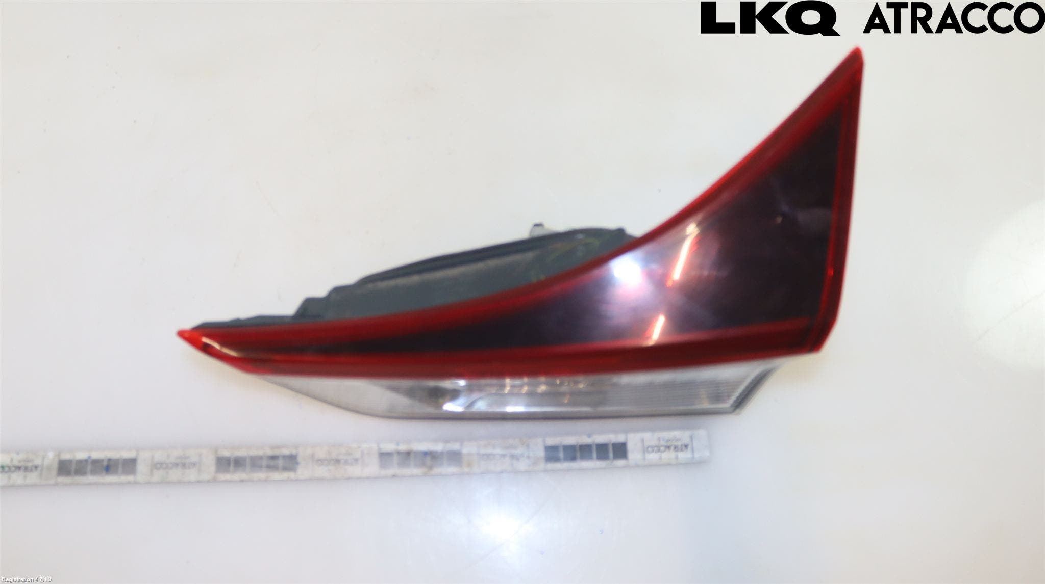 Toyota AURIS 13-19 Bakljus Lucka Hö