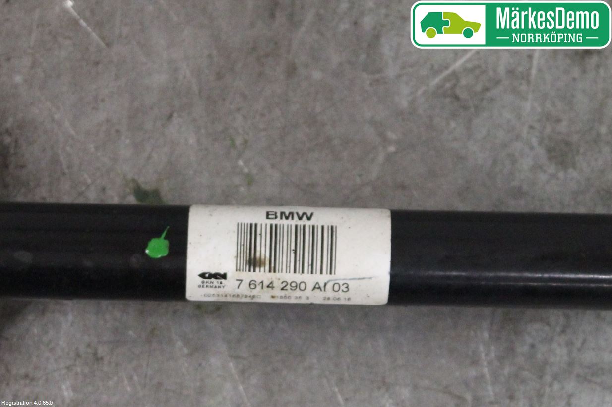 BMW 5 F10/F11/F18 09-17 Drivaxel Bak Höger