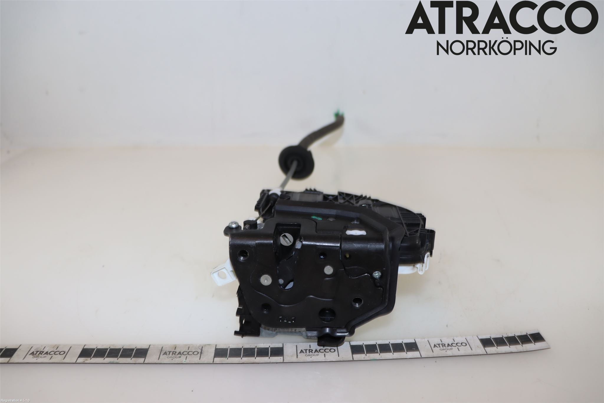 Audi A4/S4 B9 20- Låskista-Dörrlås