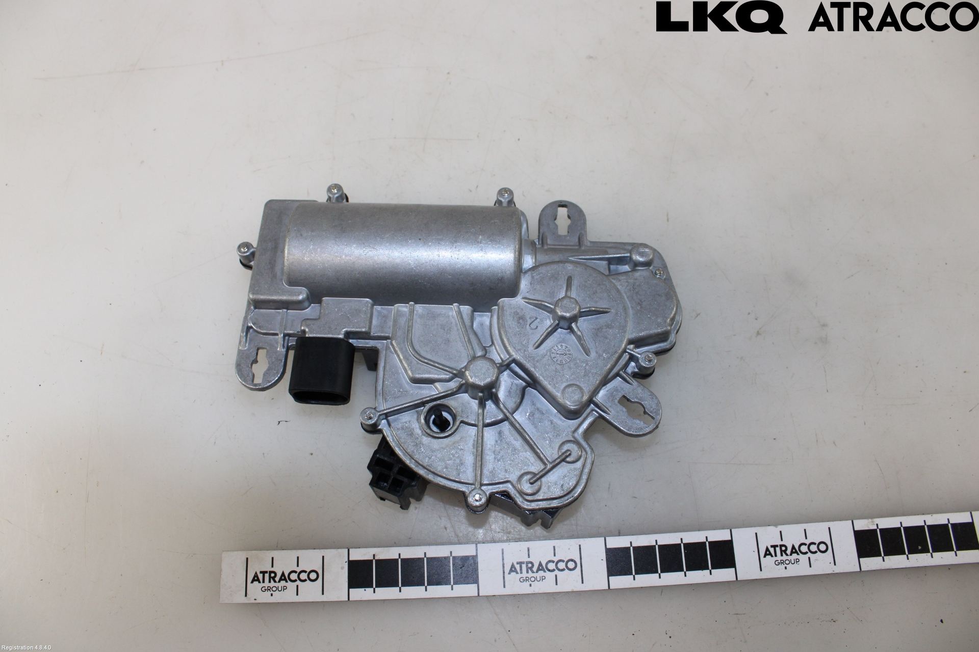 Volkswagen VW PASSAT 15-19 Bakluckeöppnare Automatisk