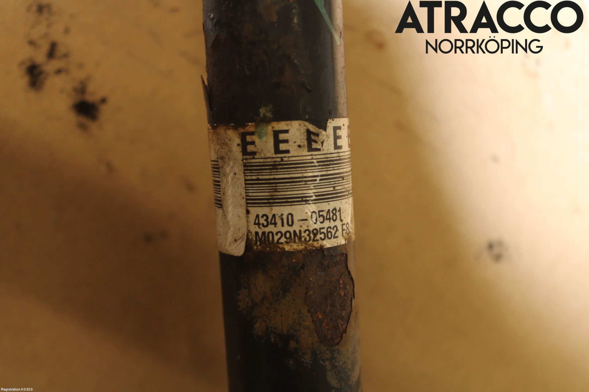 Toyota AVENSIS 09-15 Drivaxel Fram Höger