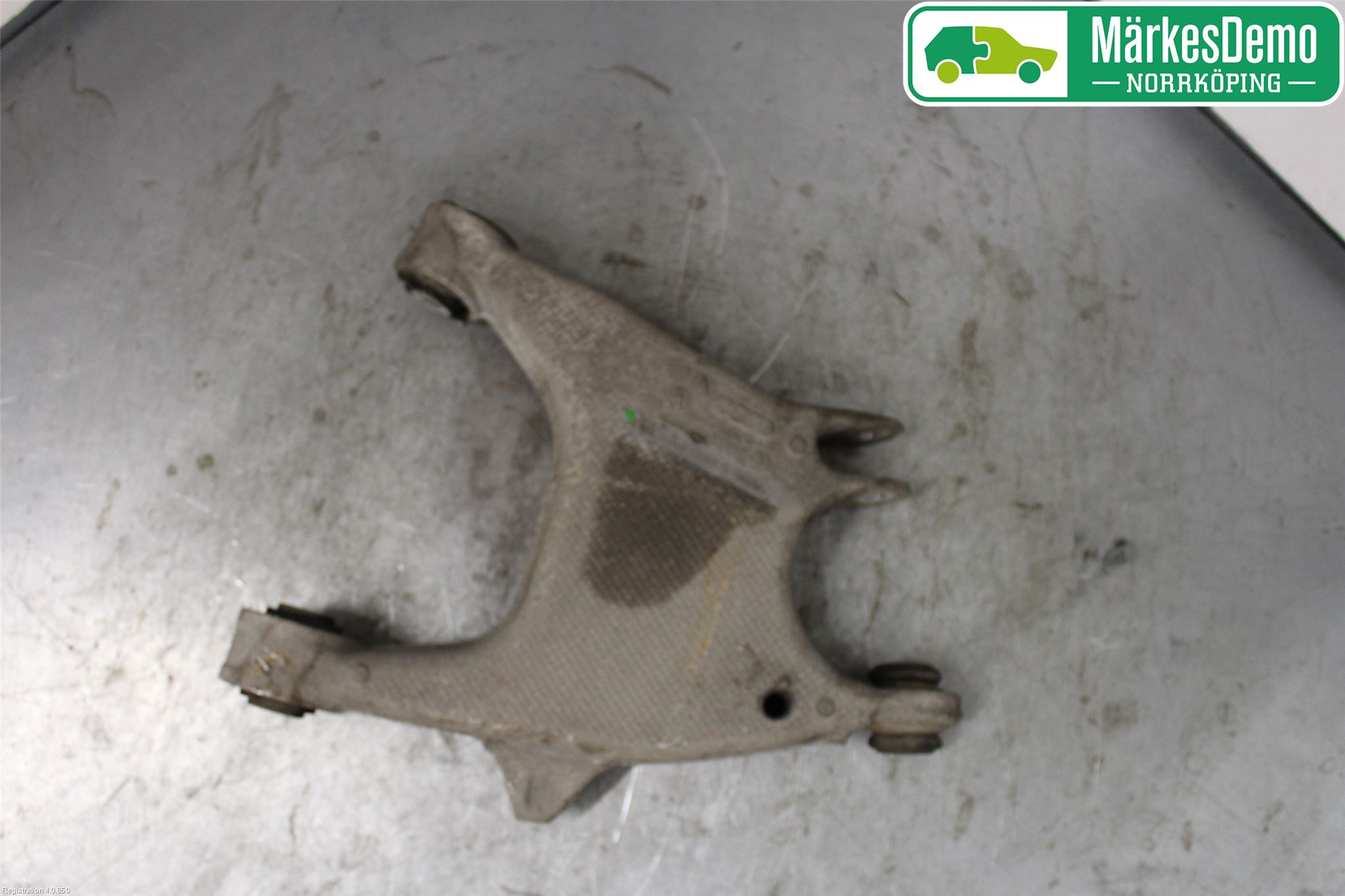 BMW 5 F10/F11/F18 09-17 Bärarm Bak Vänster