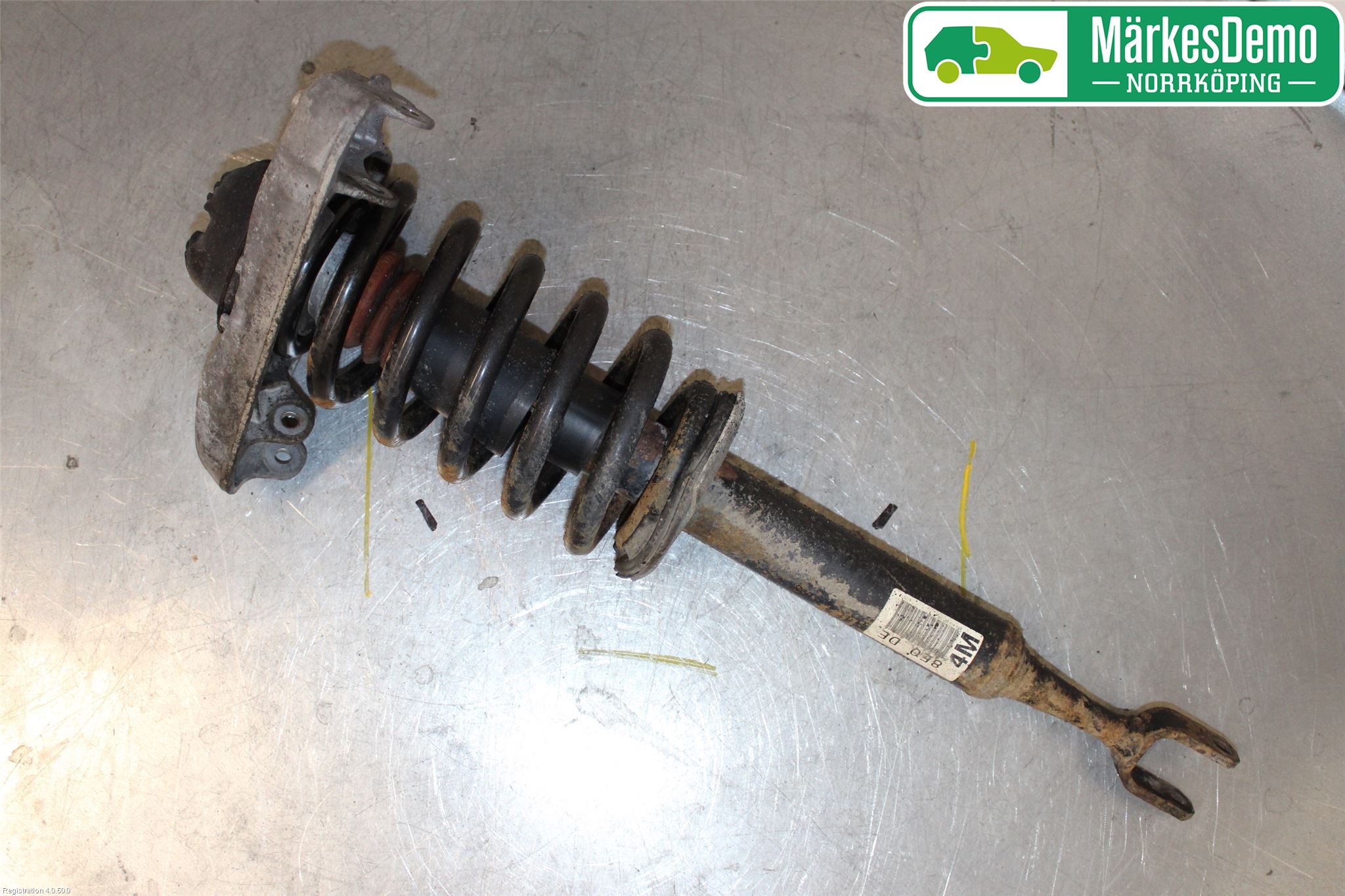 Audi A4/S4 05-07 Fjäderben Fram Vänster