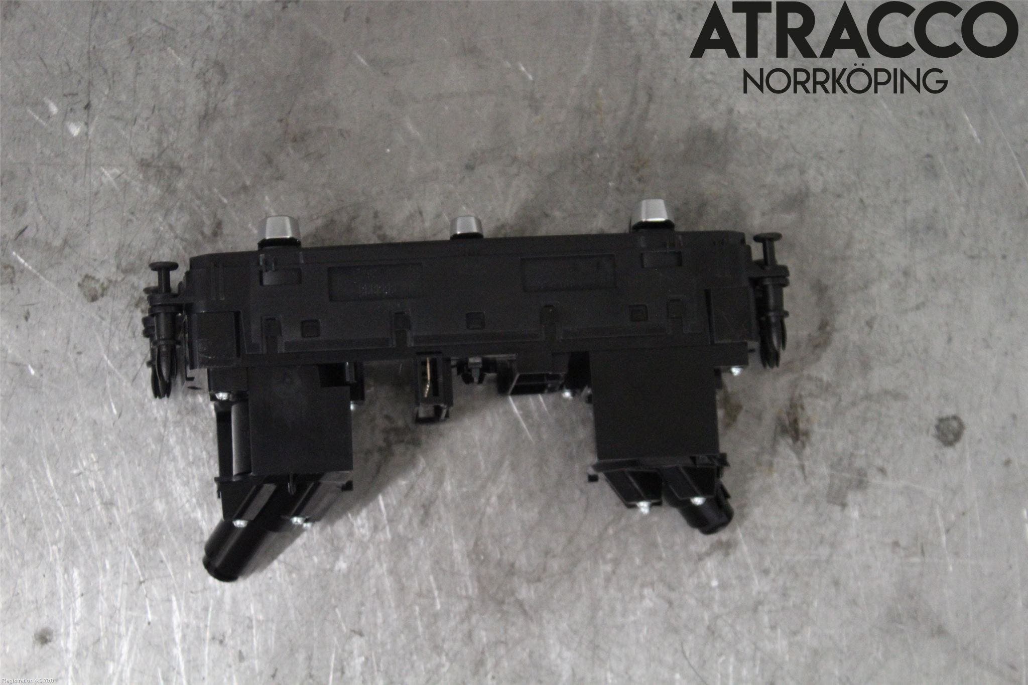 Volkswagen VW POLO VI 18->> Värmereglage