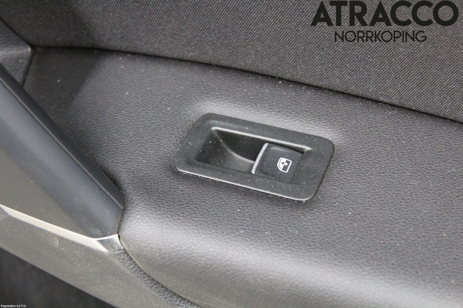 Volkswagen VW TIGUAN 16-24 Dörrklädsel Hö