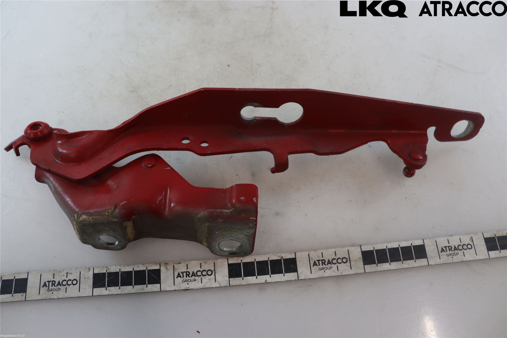 Volvo V70 08-13 Huvgångjärn