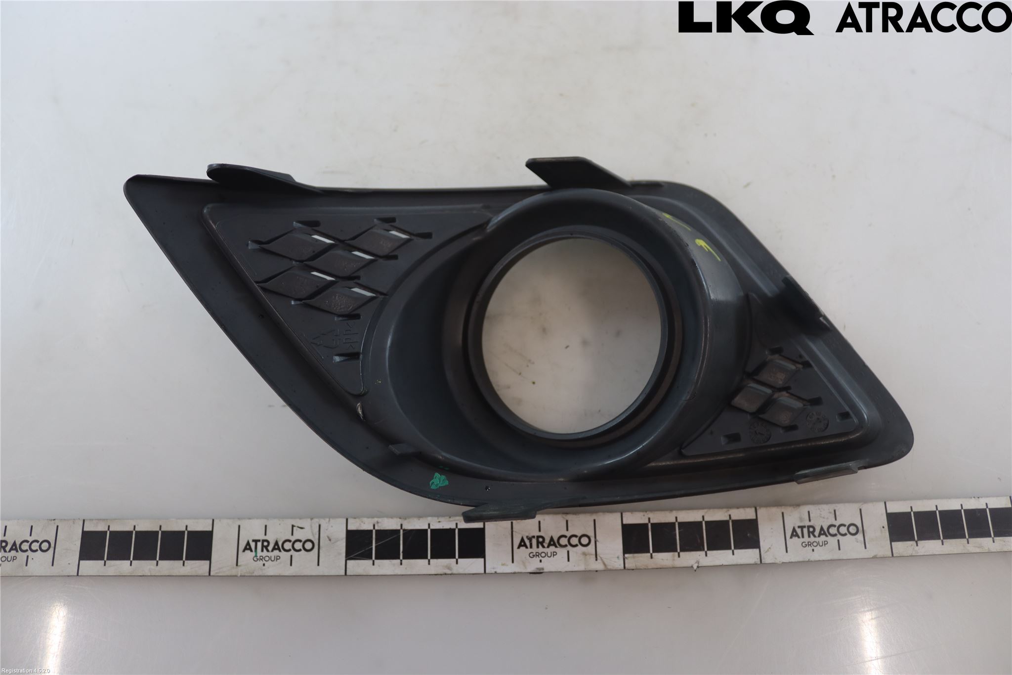 Ford FIESTA     06-08 Dimljussarg Fram