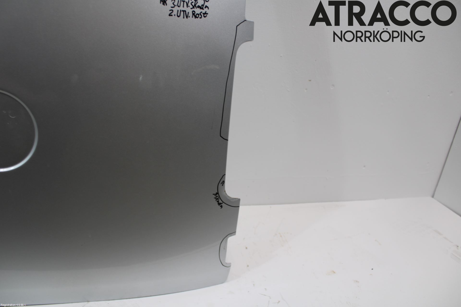 Volkswagen VW CADDY      04-10 Dörr Bak Van-Skåp Höger