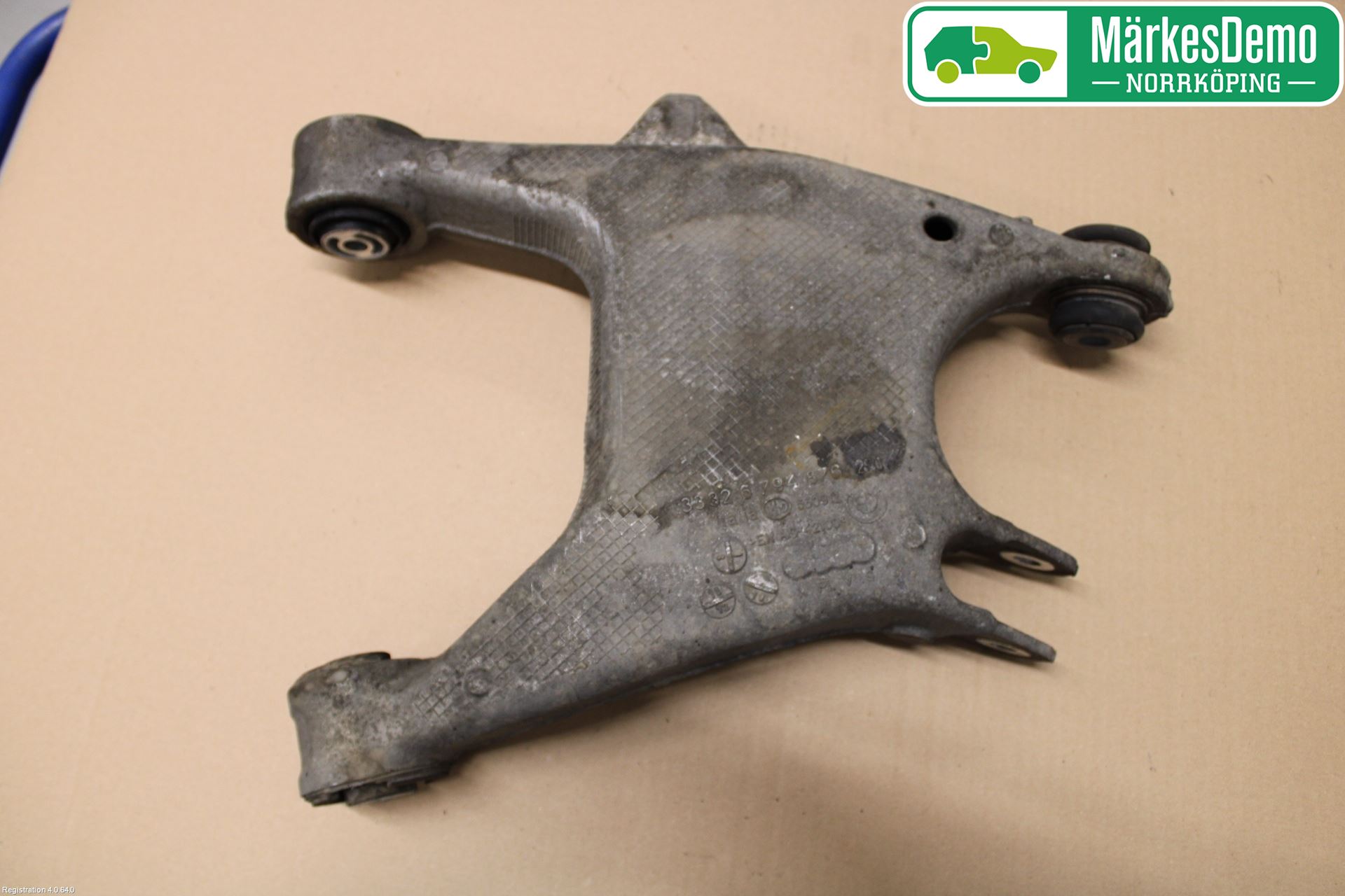 BMW 5 F10/F11/F18 09-17 Bärarm Bak Höger