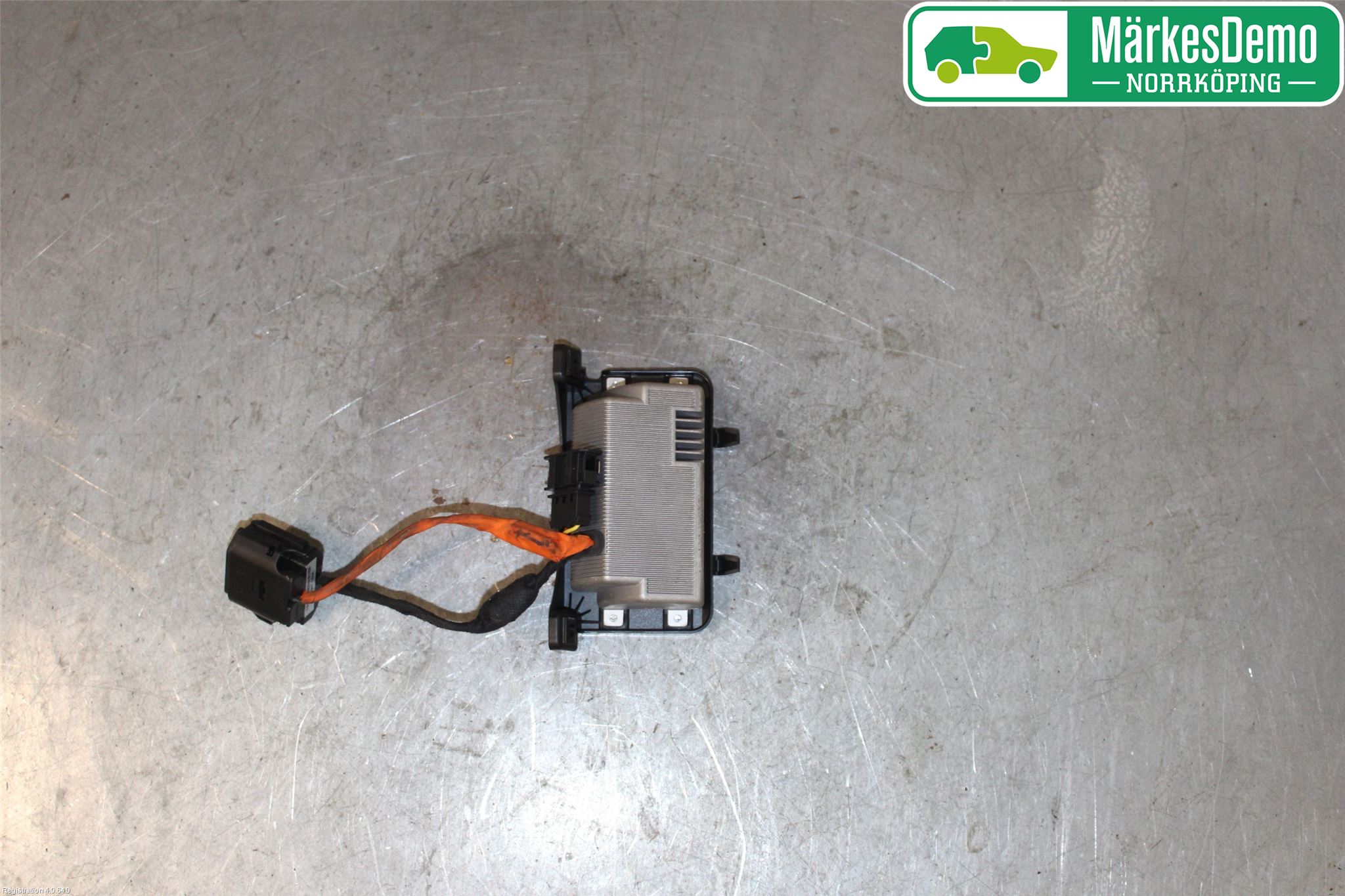Skoda OCTAVIA (5E) 13-20 Inverter 12 -> 220 V
