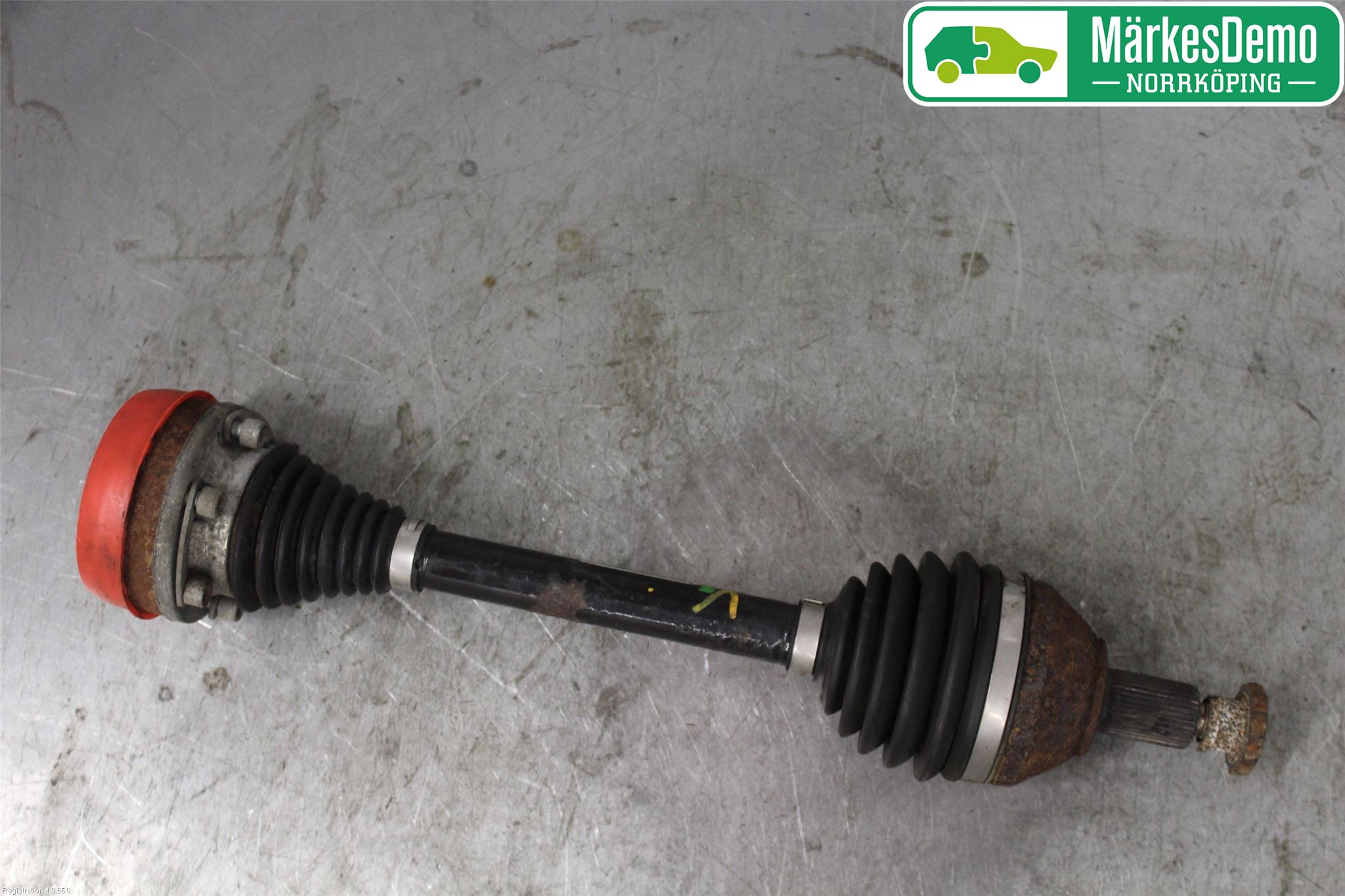 Volkswagen VW POLO 10-17 Drivaxel Fram Vänster