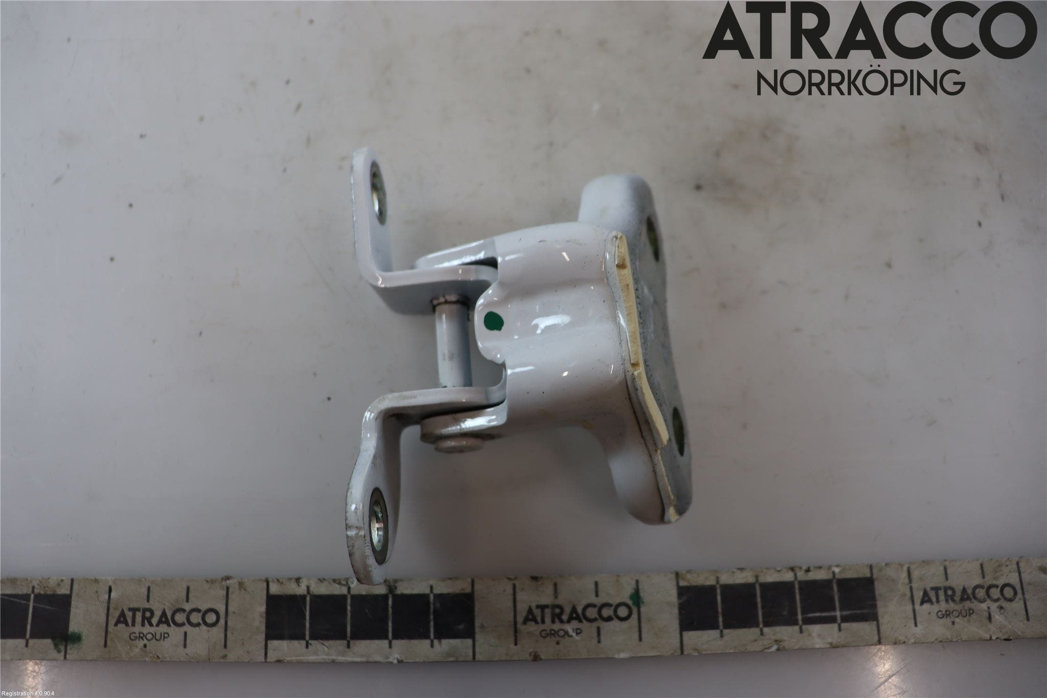 Toyota AURIS 13-19 Dörrgångjärn