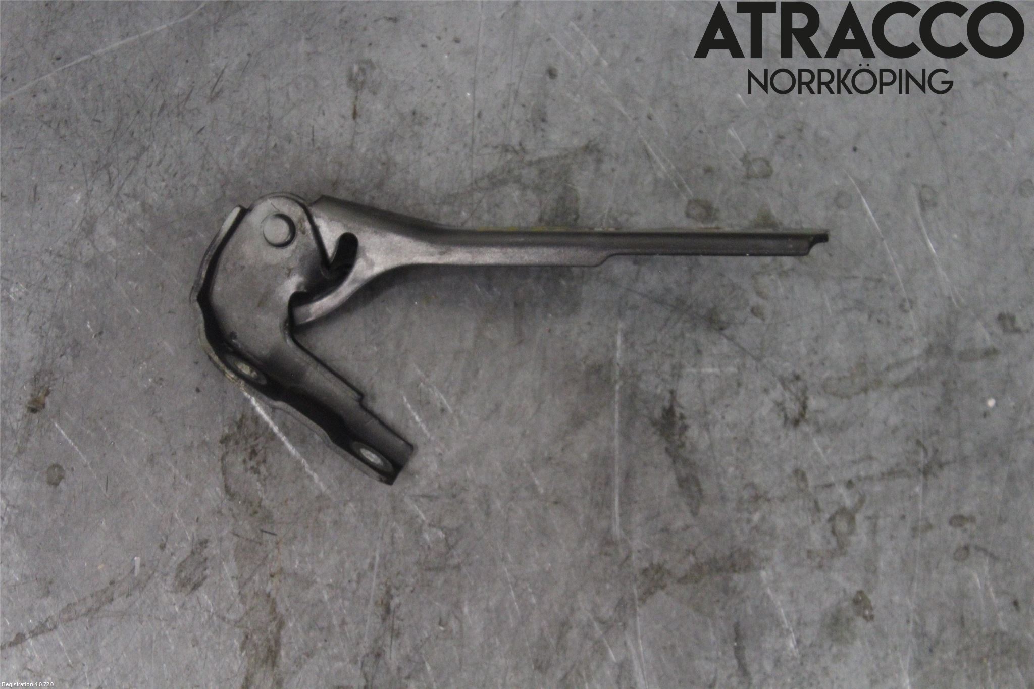 Audi A3/S3     04-05 Huvgångjärn