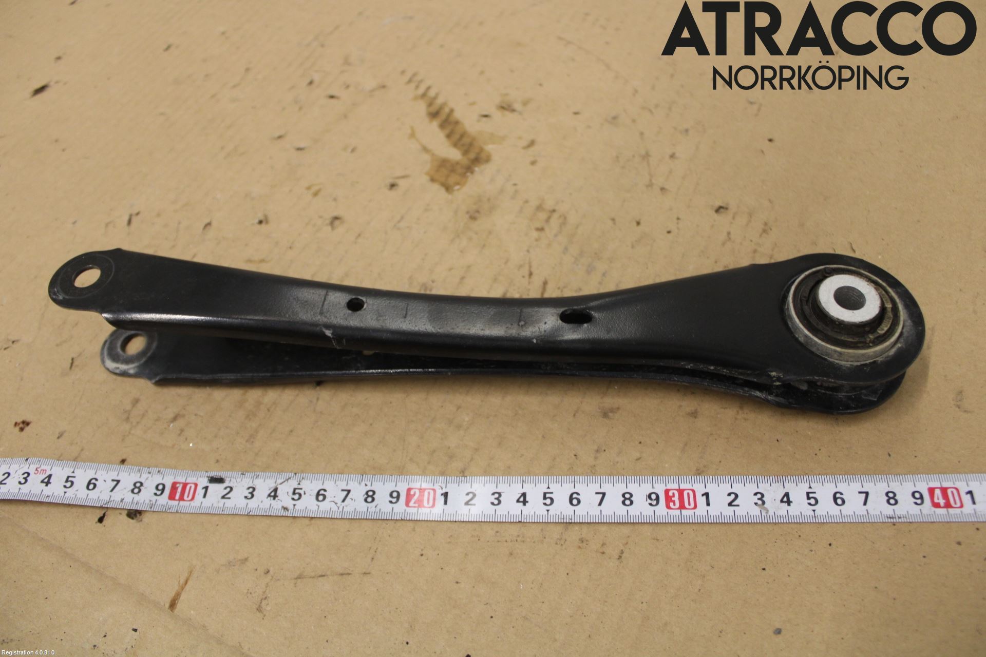 Cupra BORN 22- Bärarm Bak Vänster