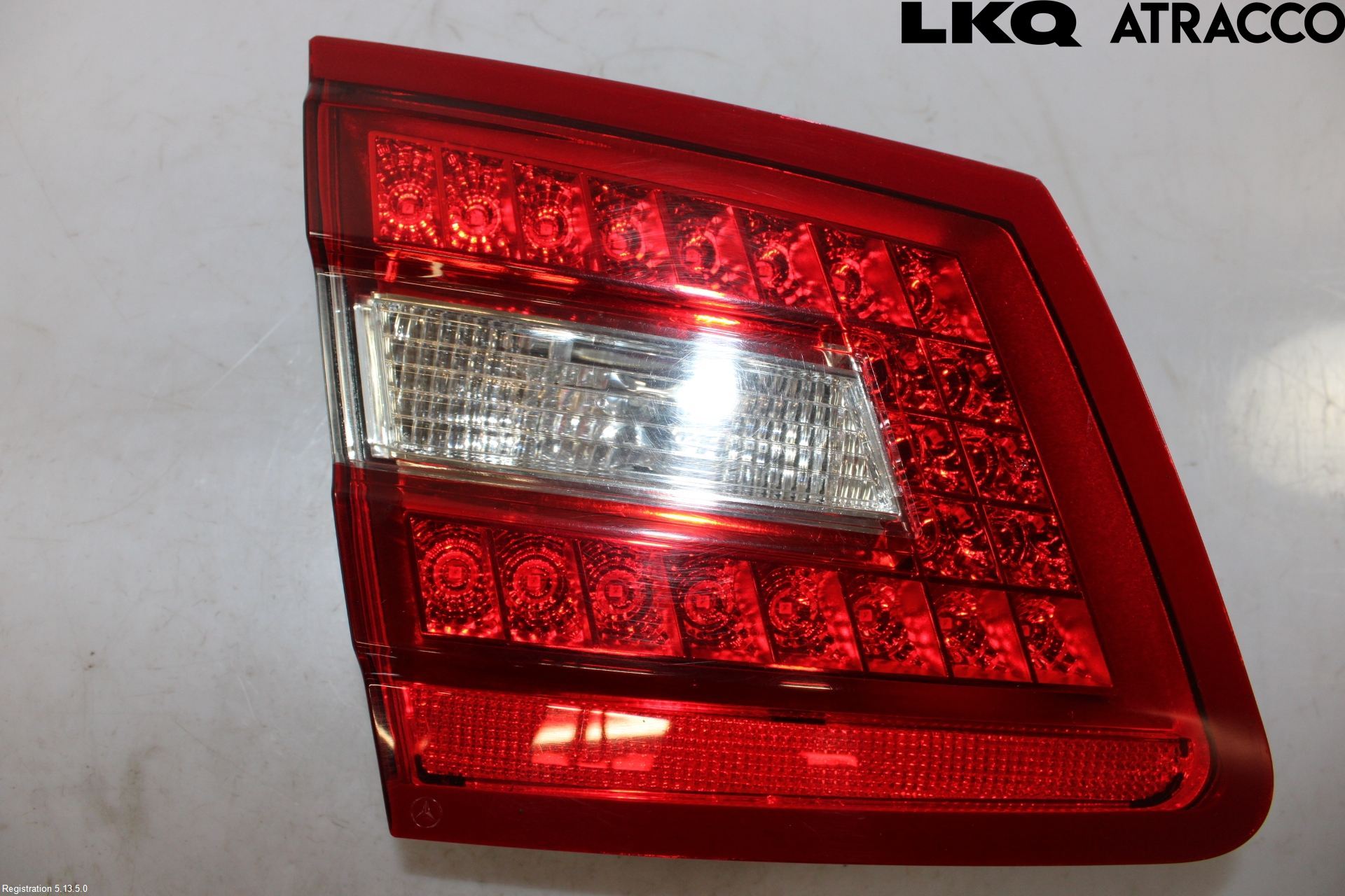 Mercedes-Benz MB E-KLASS (W212) 09-16 Bakljus Lucka Vä