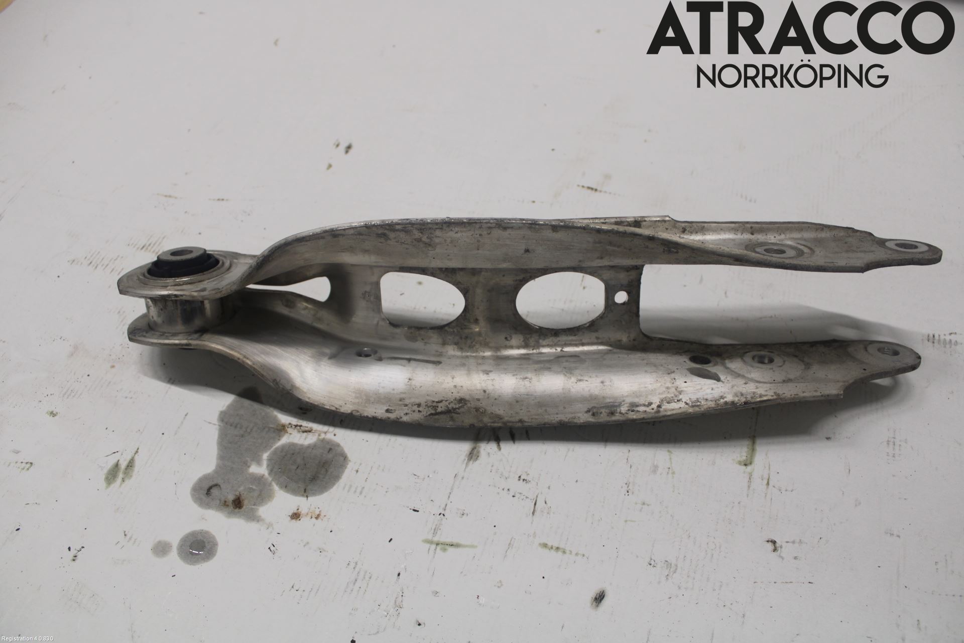 Audi A4/S4 B9 16-19 Bärarm Bak Höger