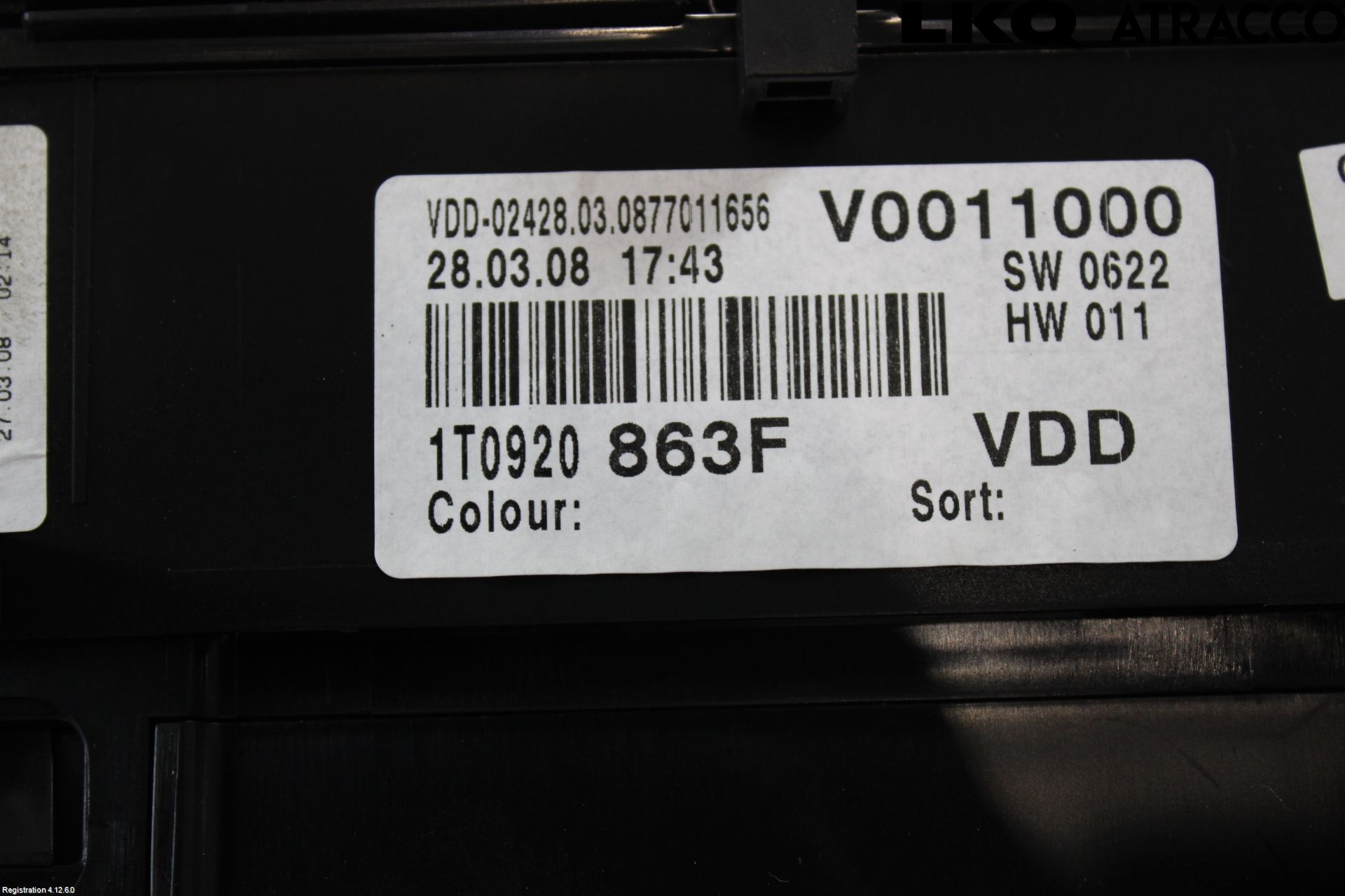 Volkswagen VW CADDY      04-10 Instrument Komb