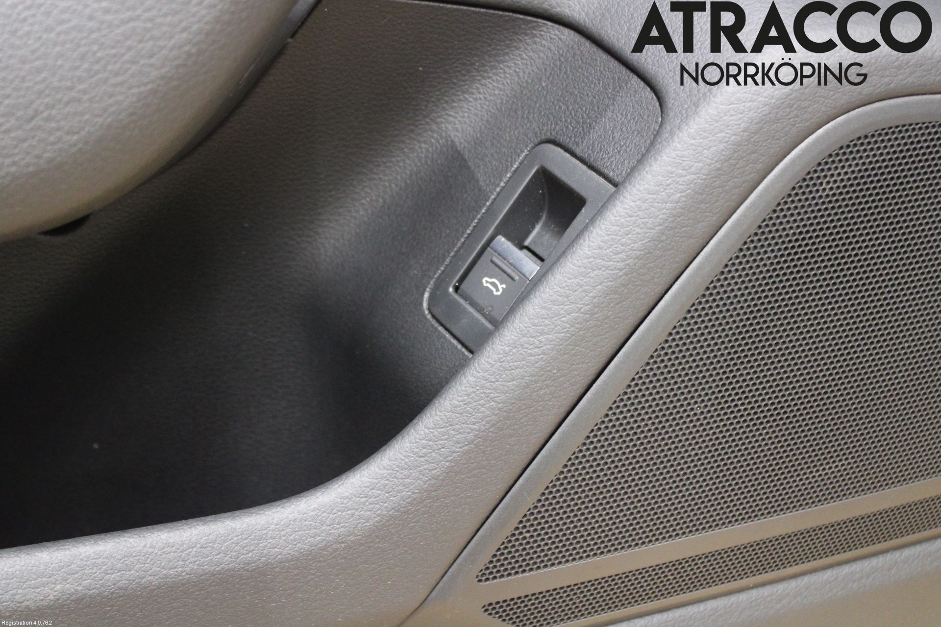 Audi A6 F2/C8 19- Dörrklädsel Vä