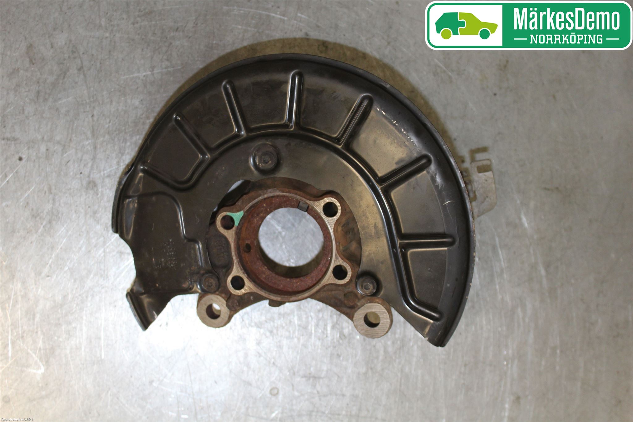 Volkswagen VW CADDY 16-20 Styrspindel Lagerhus Hö