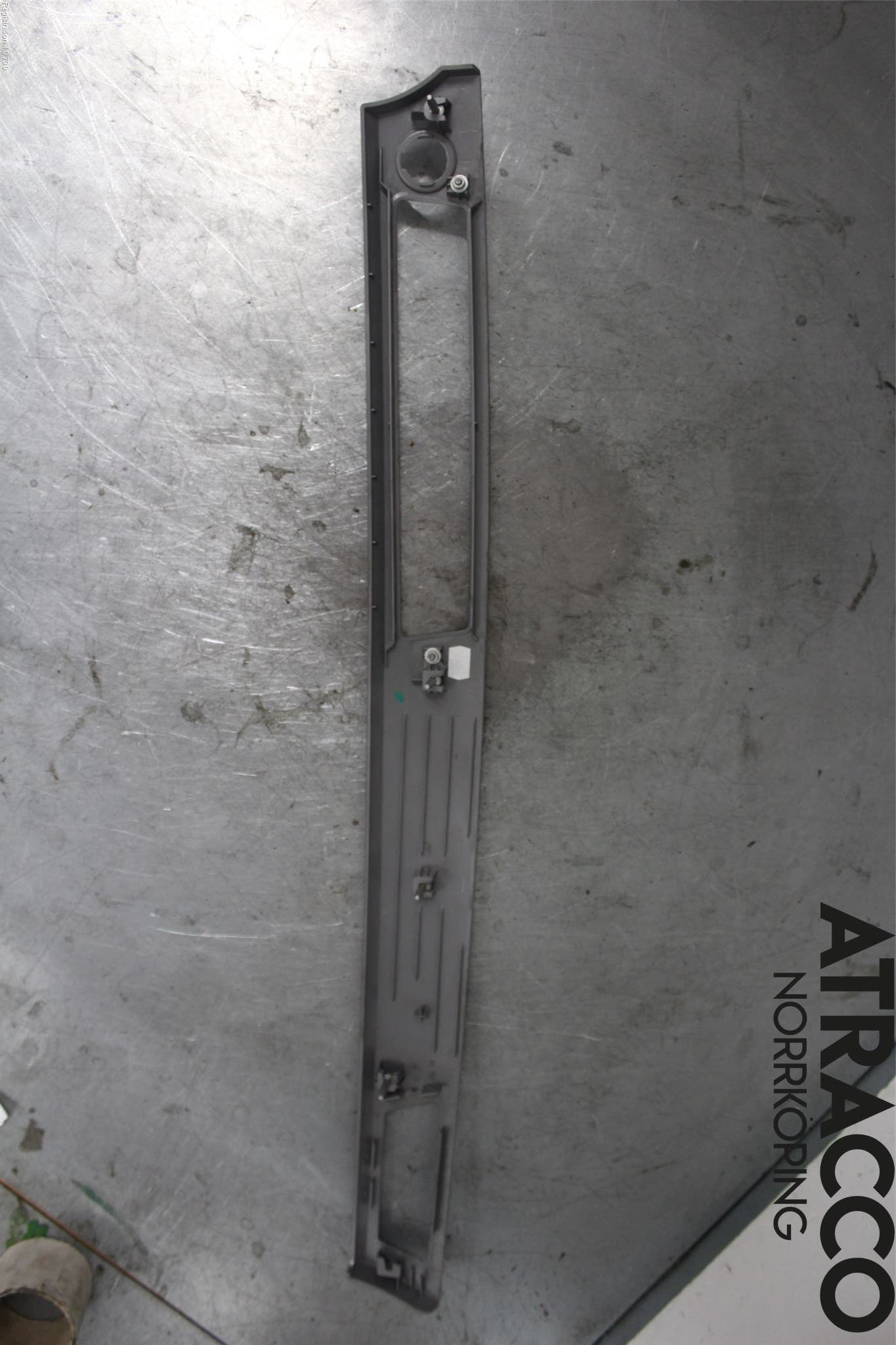 BMW 3 E90/91 SED/TOU 05-12 Instrumentbräda Inlägg-Dekorlist