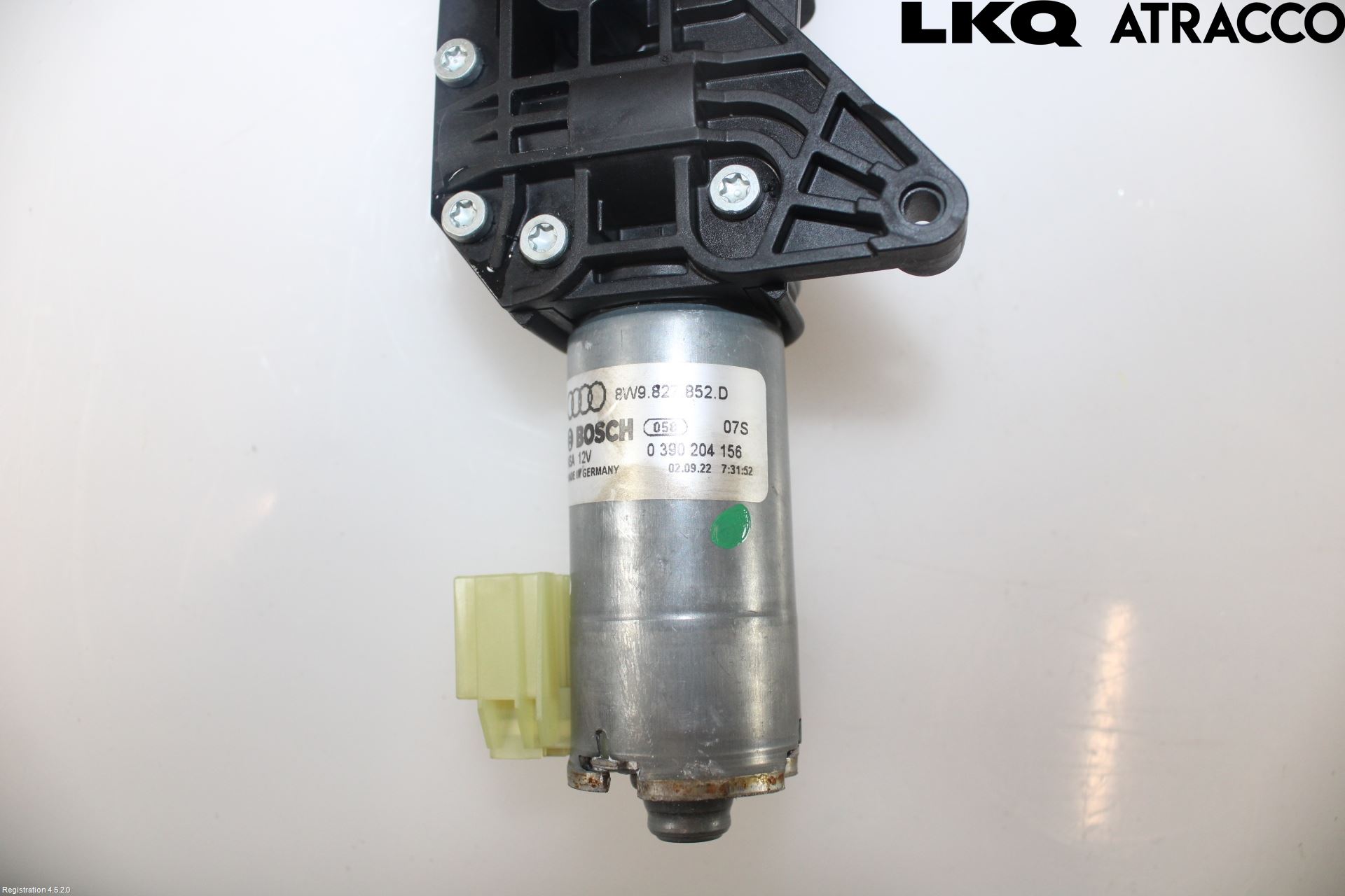 Audi A4/S4 B9 20- Bakluckeöppnare Automatisk